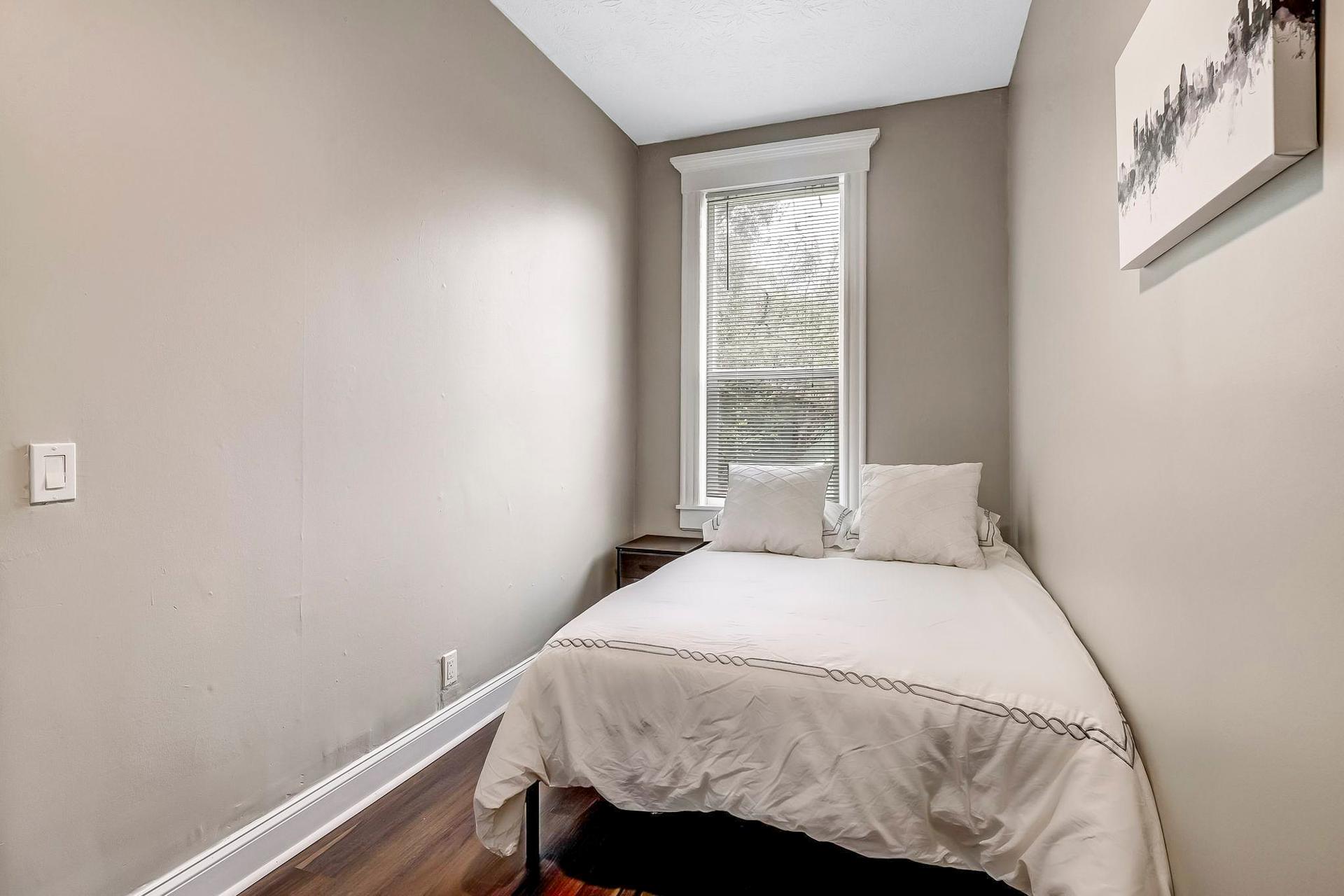 bedroom, detected:bed
