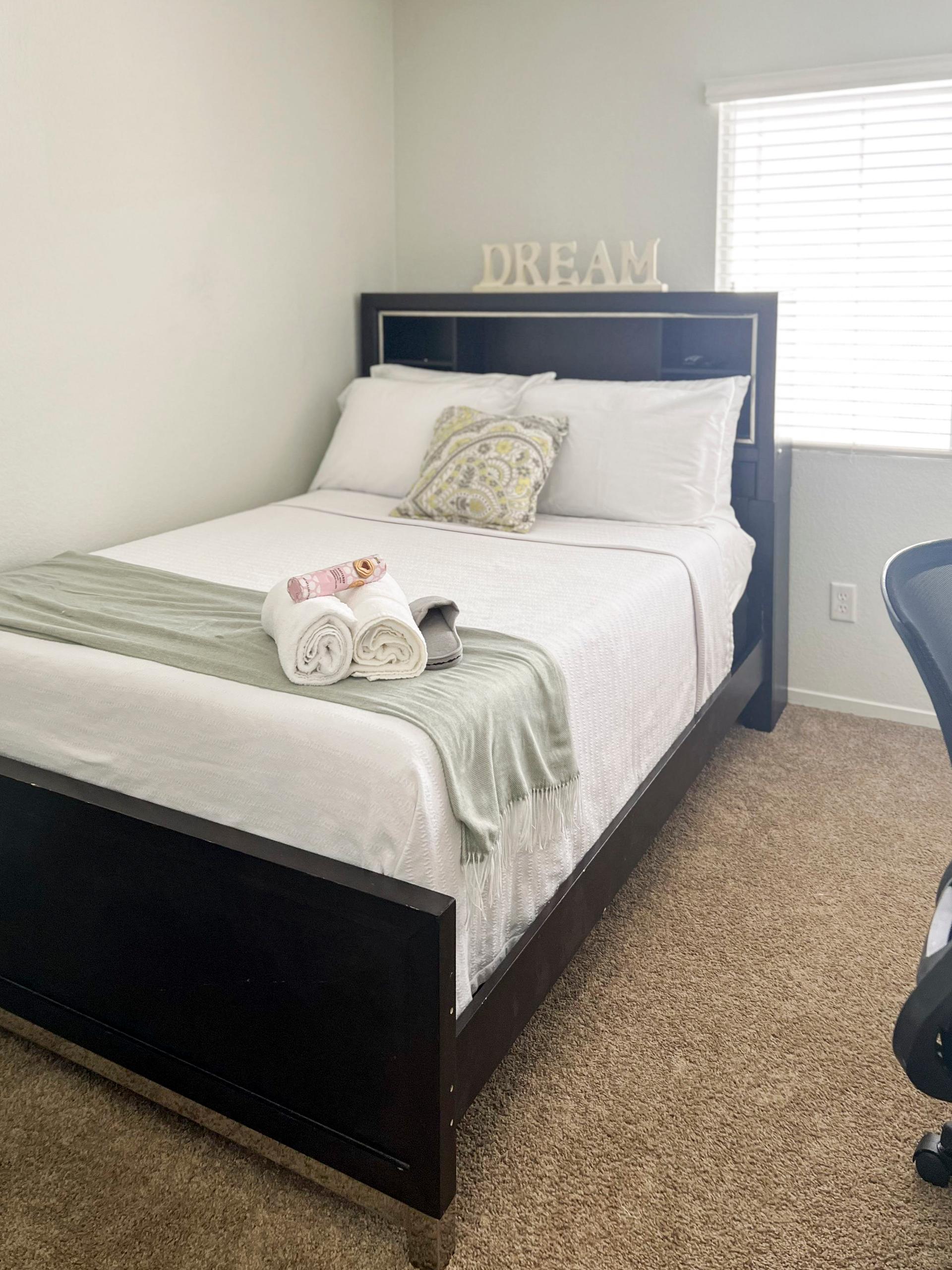 bedroom, detected:bed, window blind