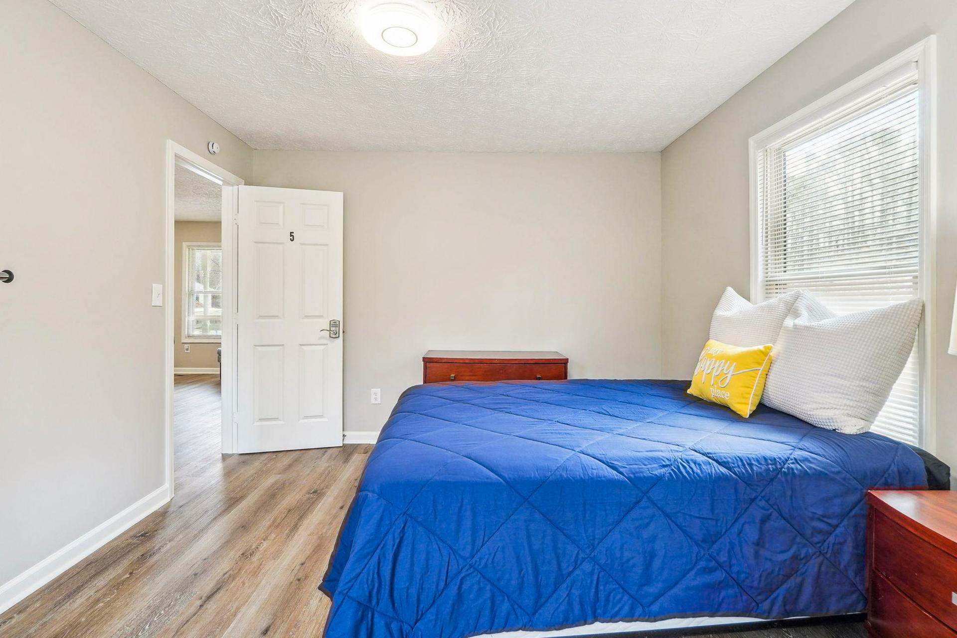 bedroom, detected:bed