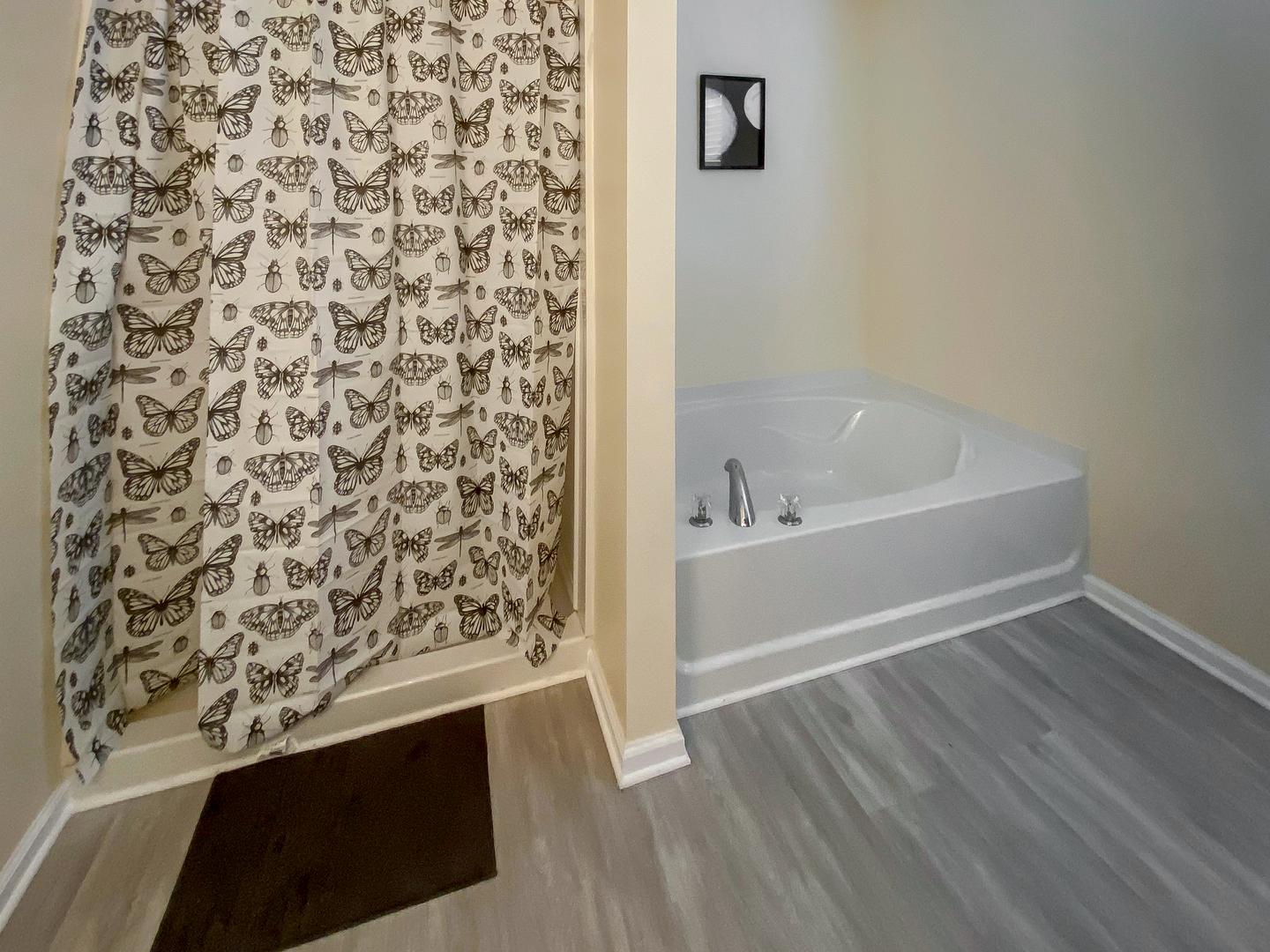 Bathroom(s)