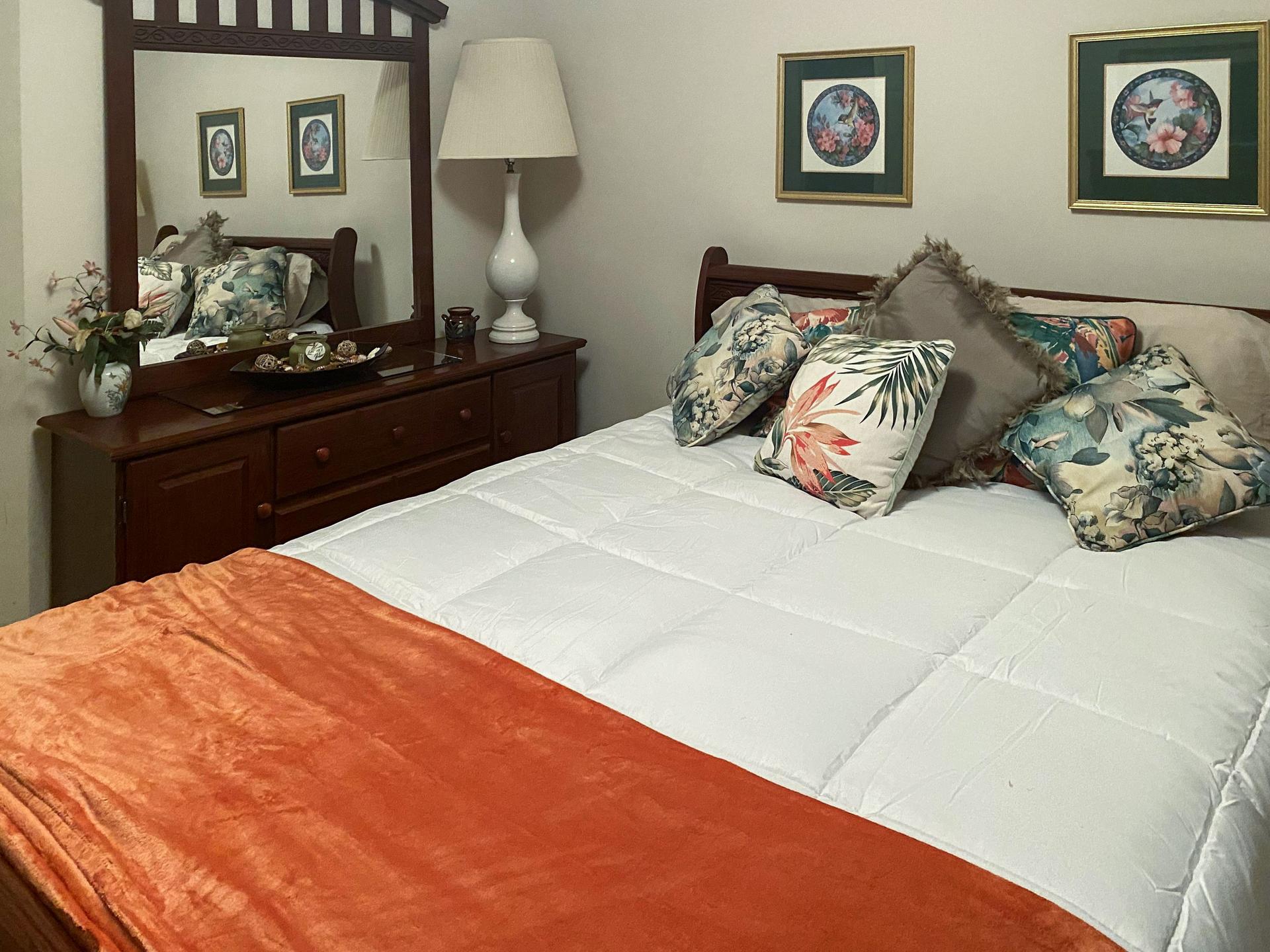 bedroom, detected:bed