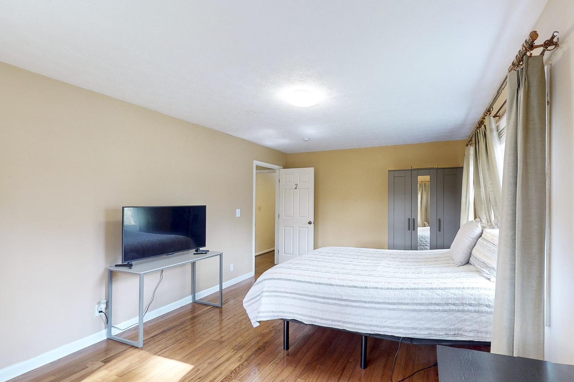 bedroom, detected:bed