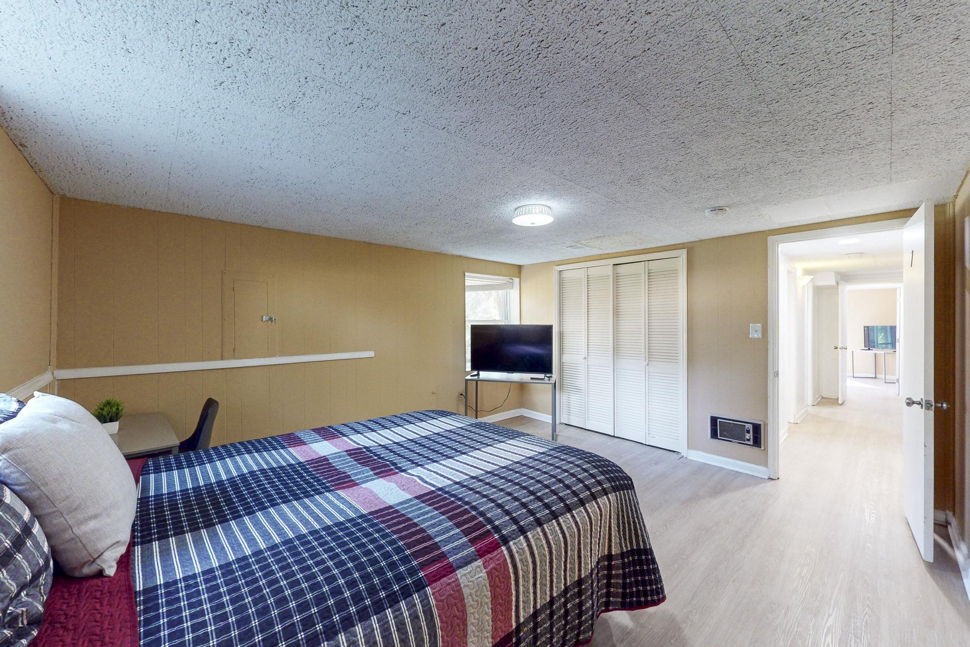 bedroom, detected:bed