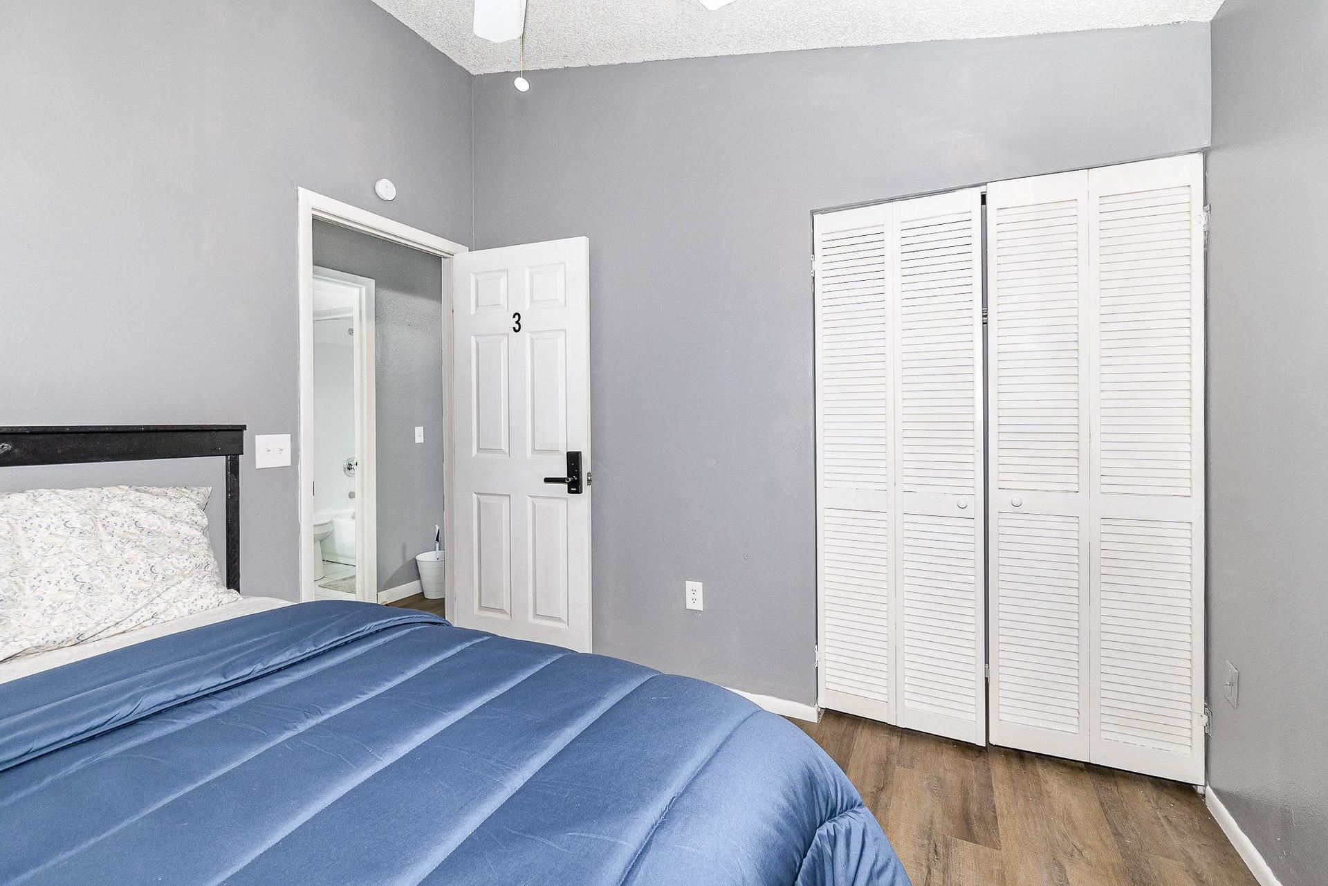 bedroom, detected:bed