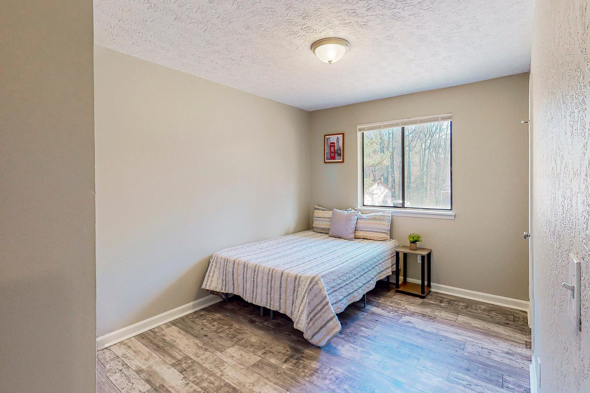 bedroom, detected:bed, window blind