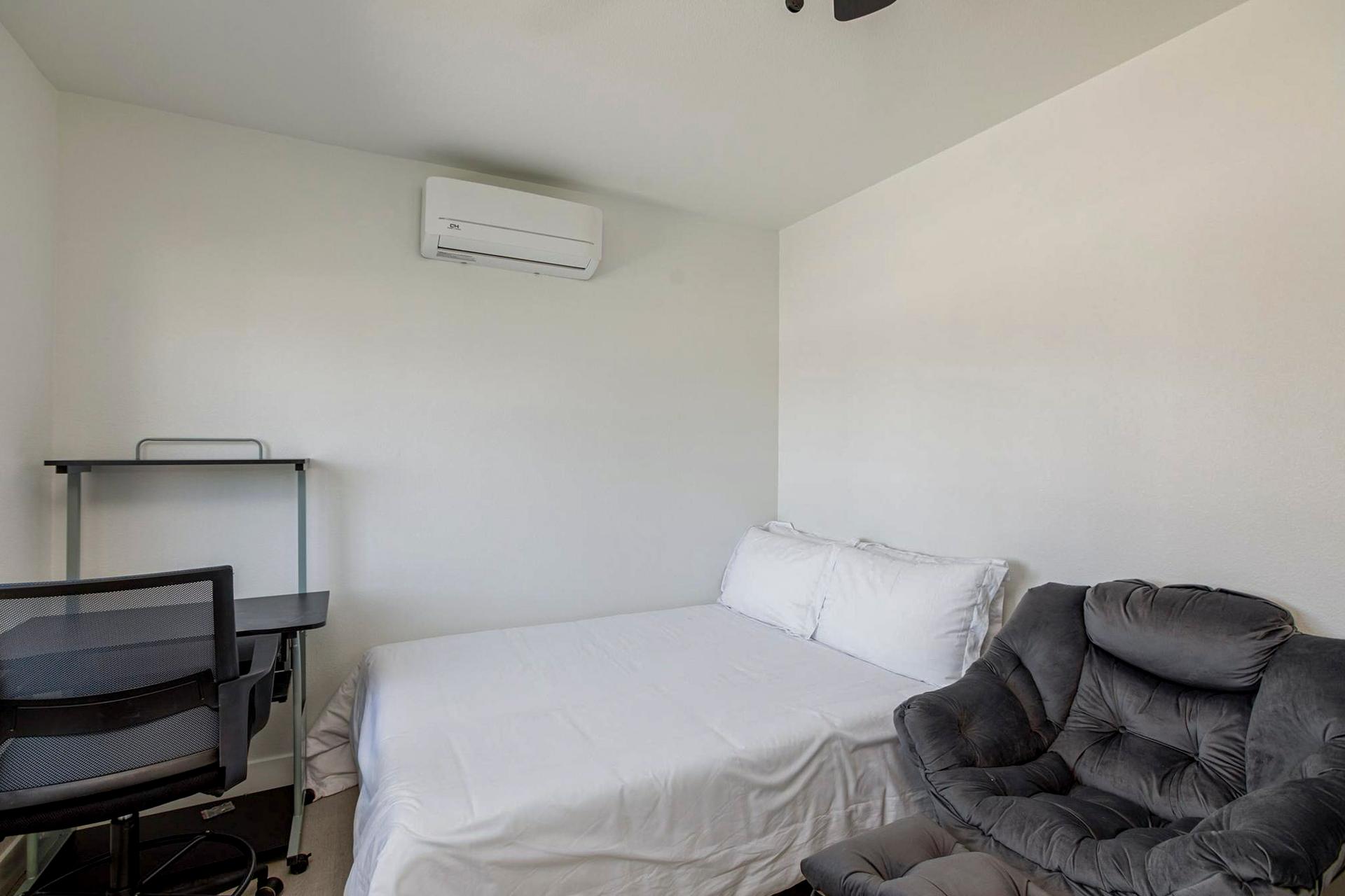 bedroom, detected:bed