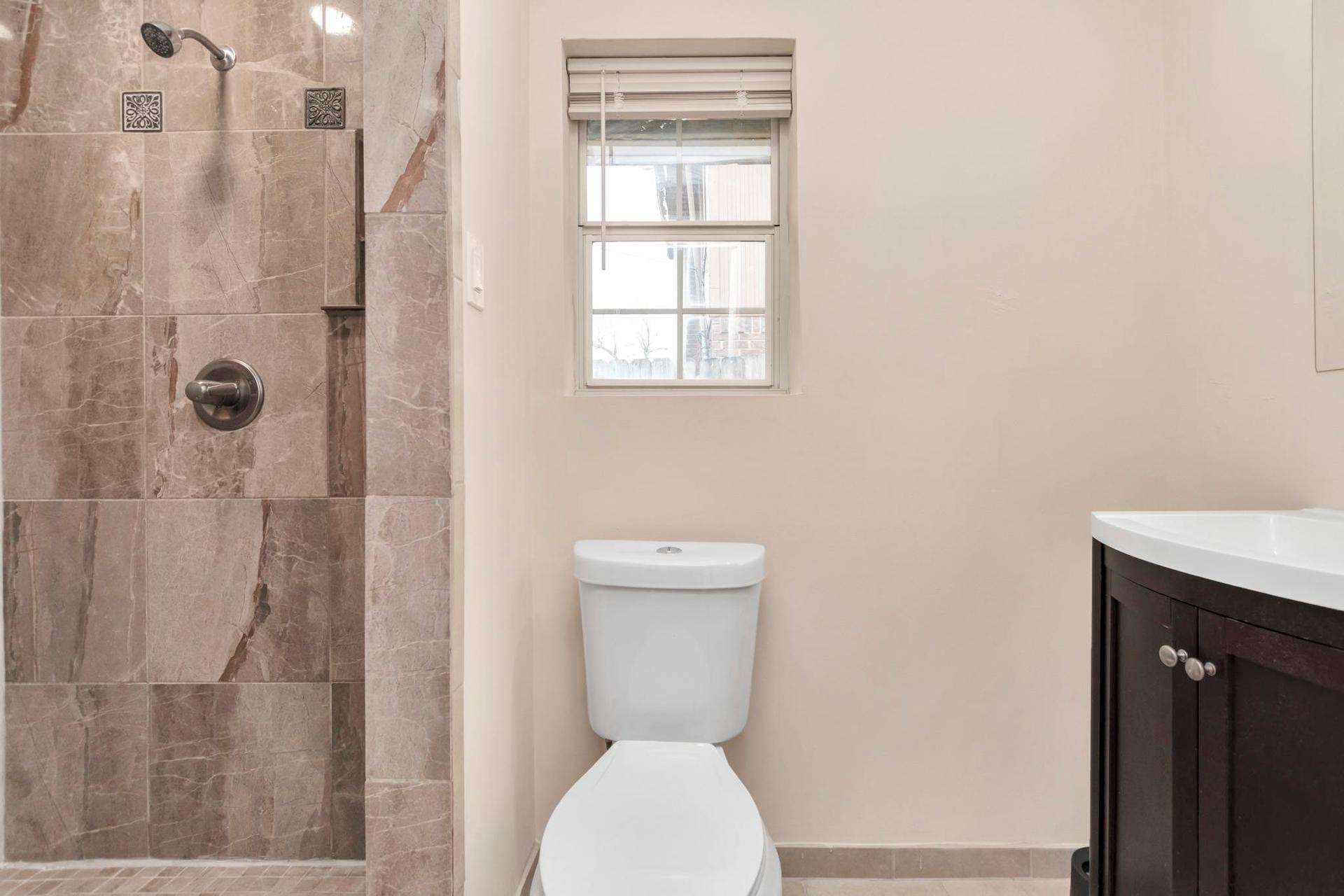 bathroom, detected: