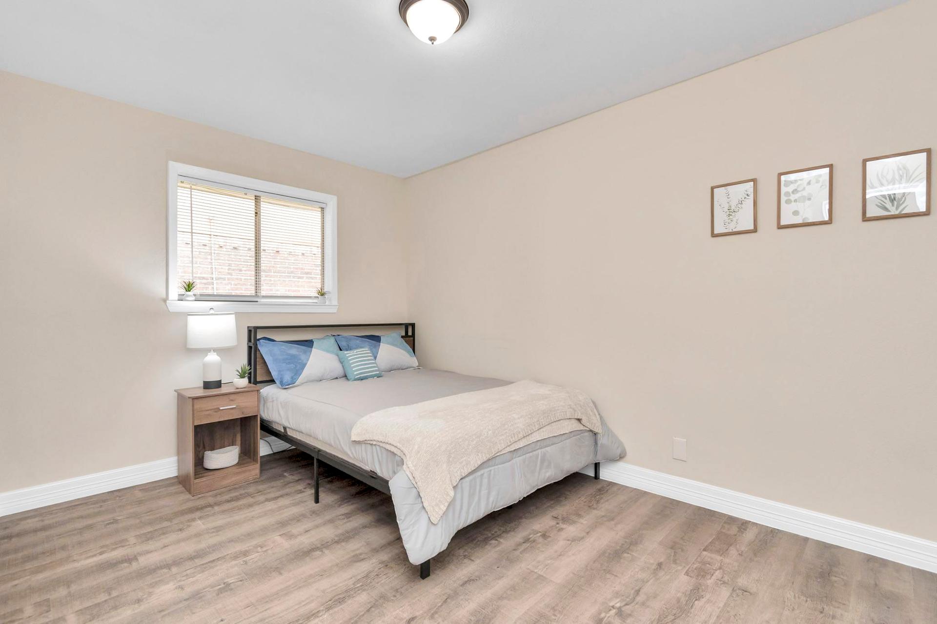 bedroom, detected:bed, window blind
