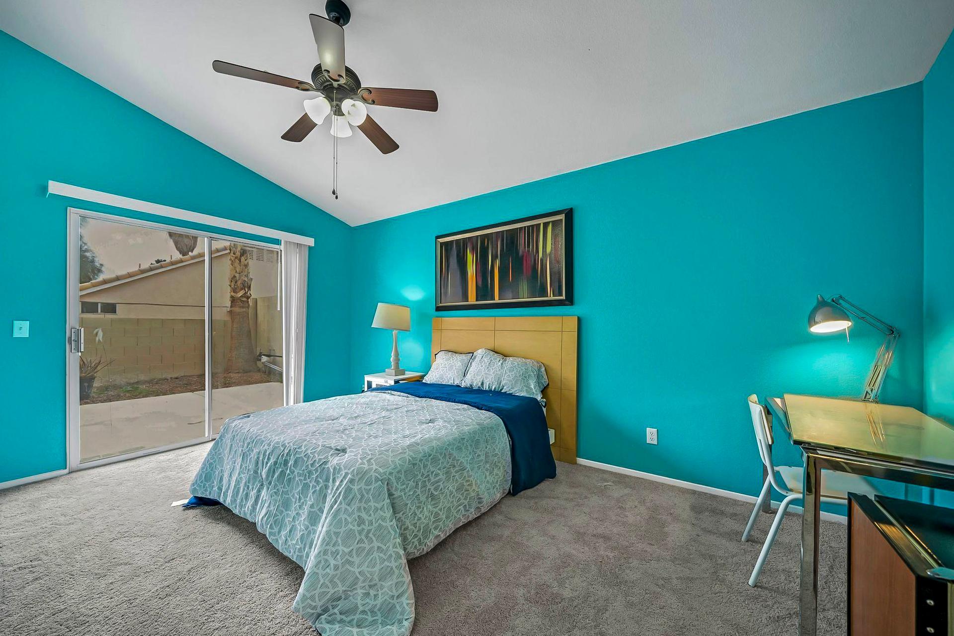 bedroom, detected:ceiling fan, bed, window blind