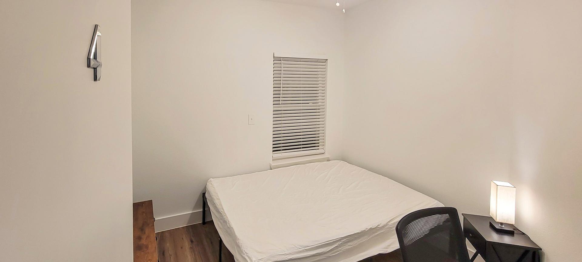 bedroom, detected:bed