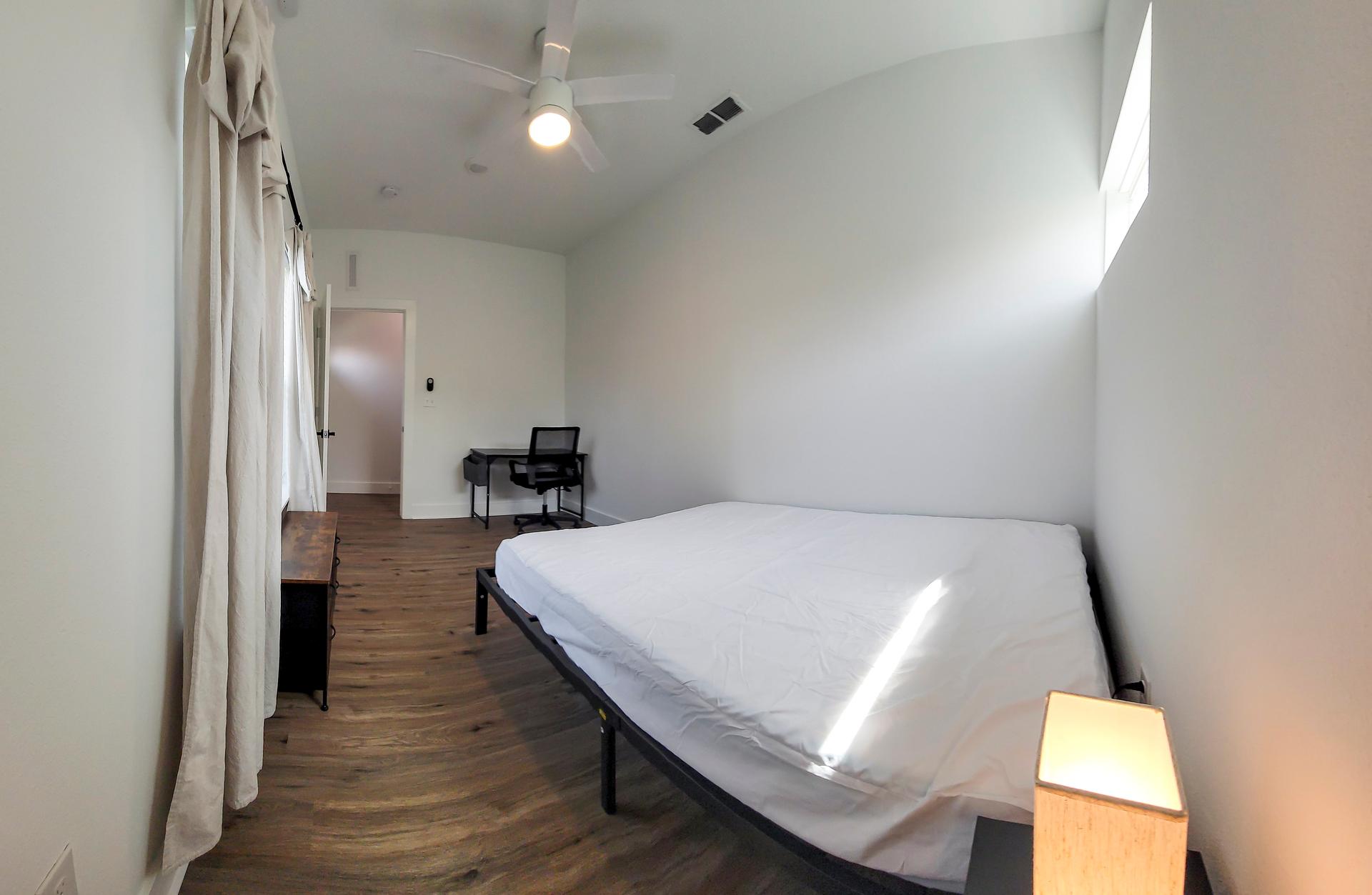 bedroom, detected:bed