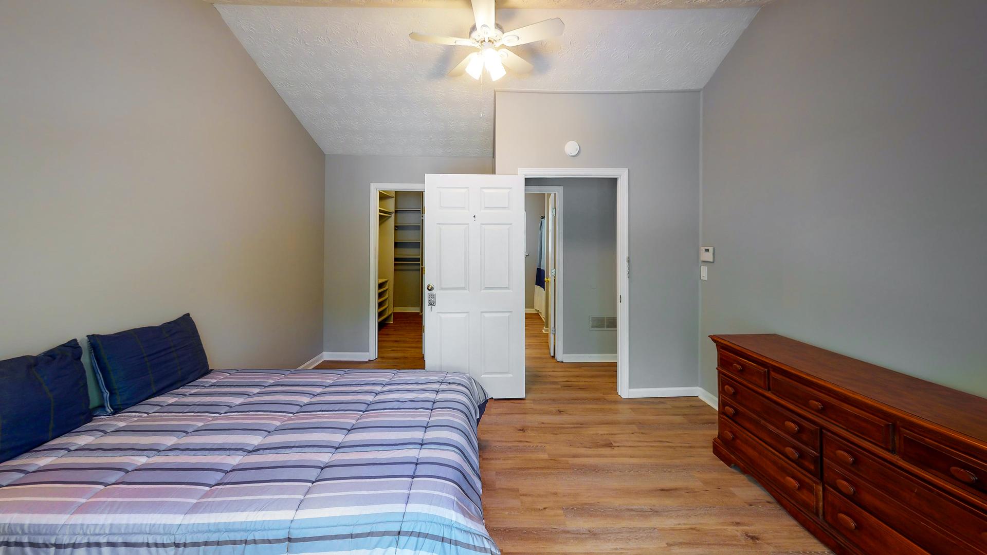 bedroom, detected: ceiling fan, window blind, bed