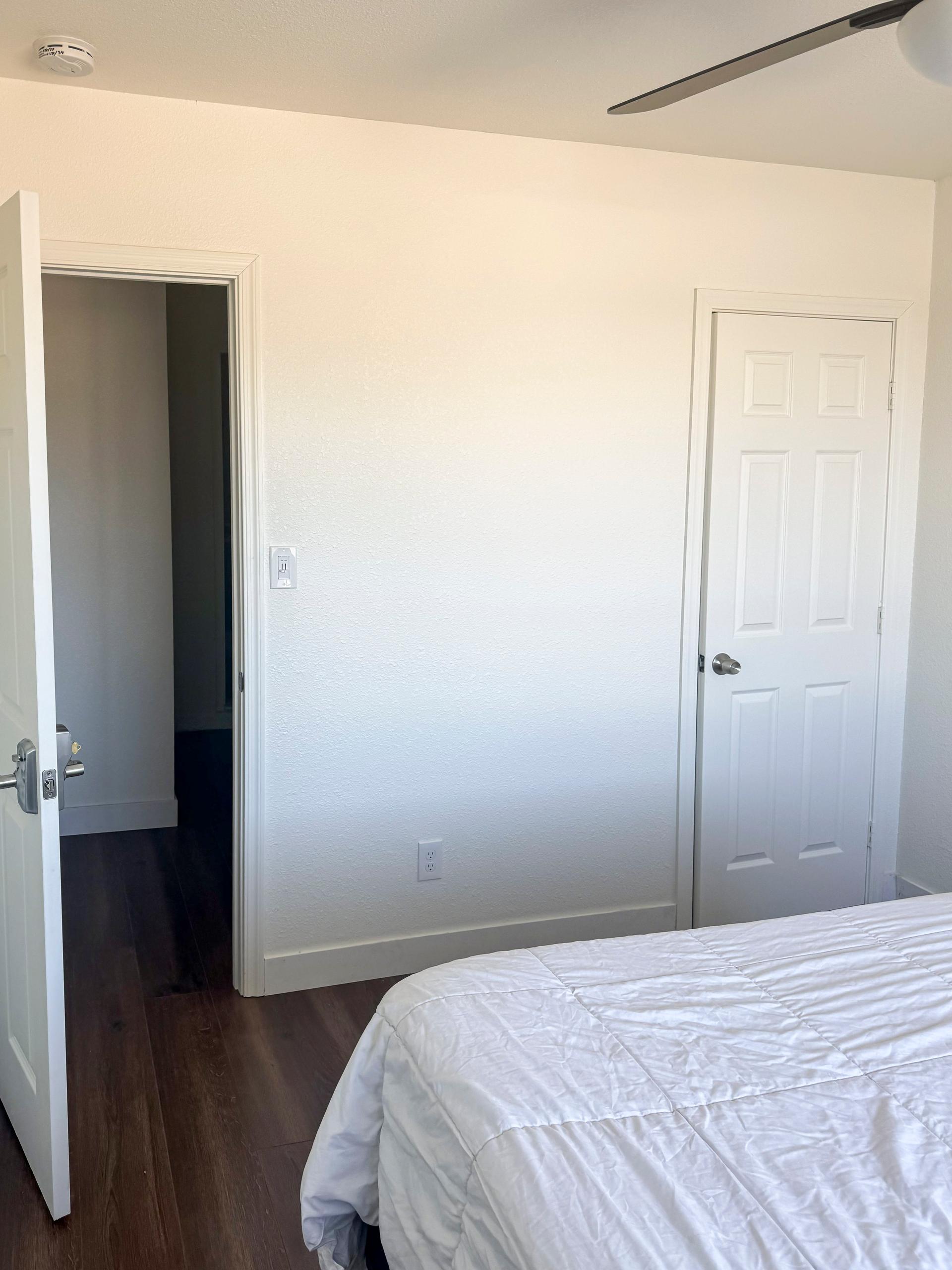 bedroom, detected:ceiling fan, bed