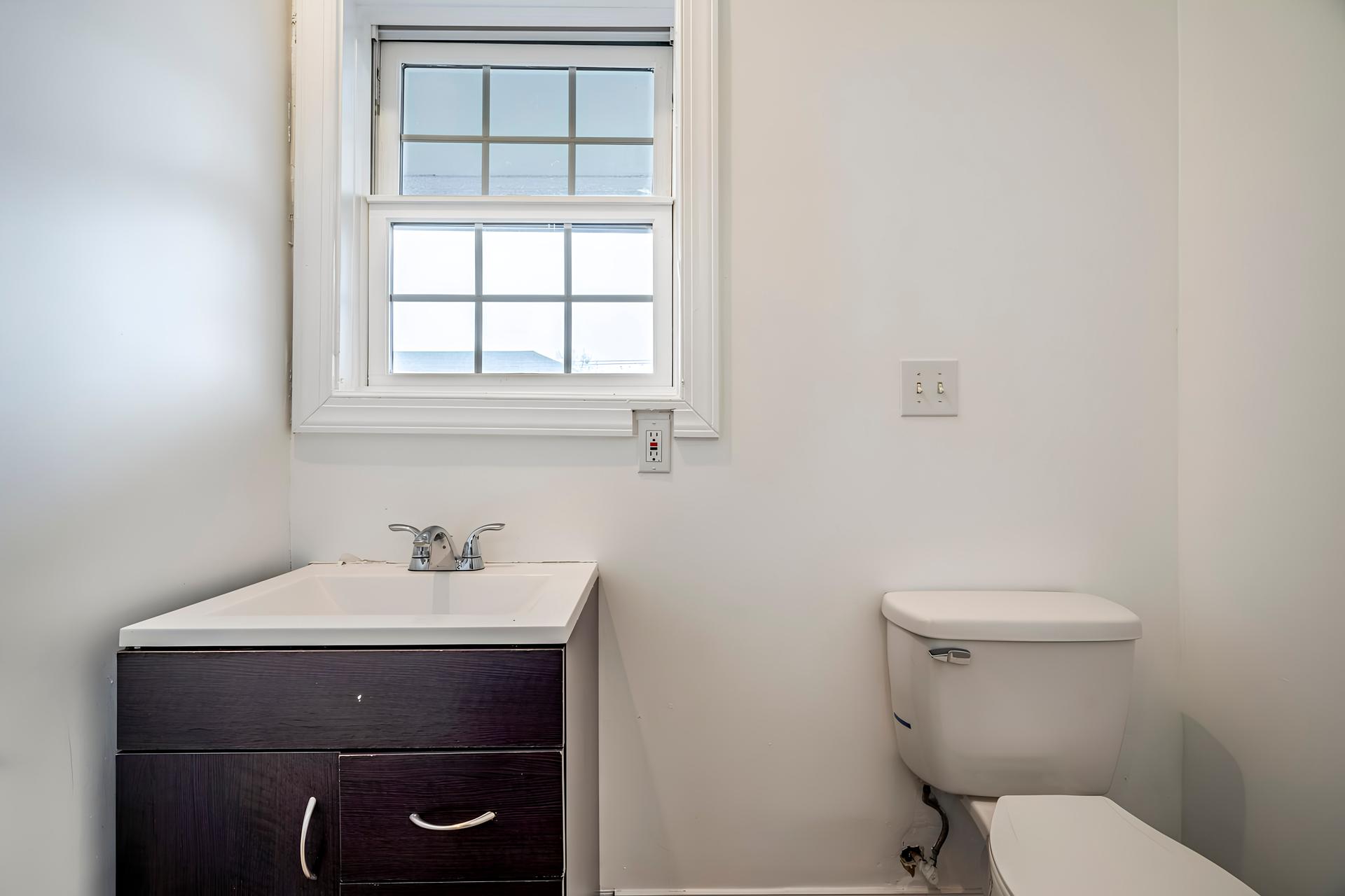 bathroom, detected: