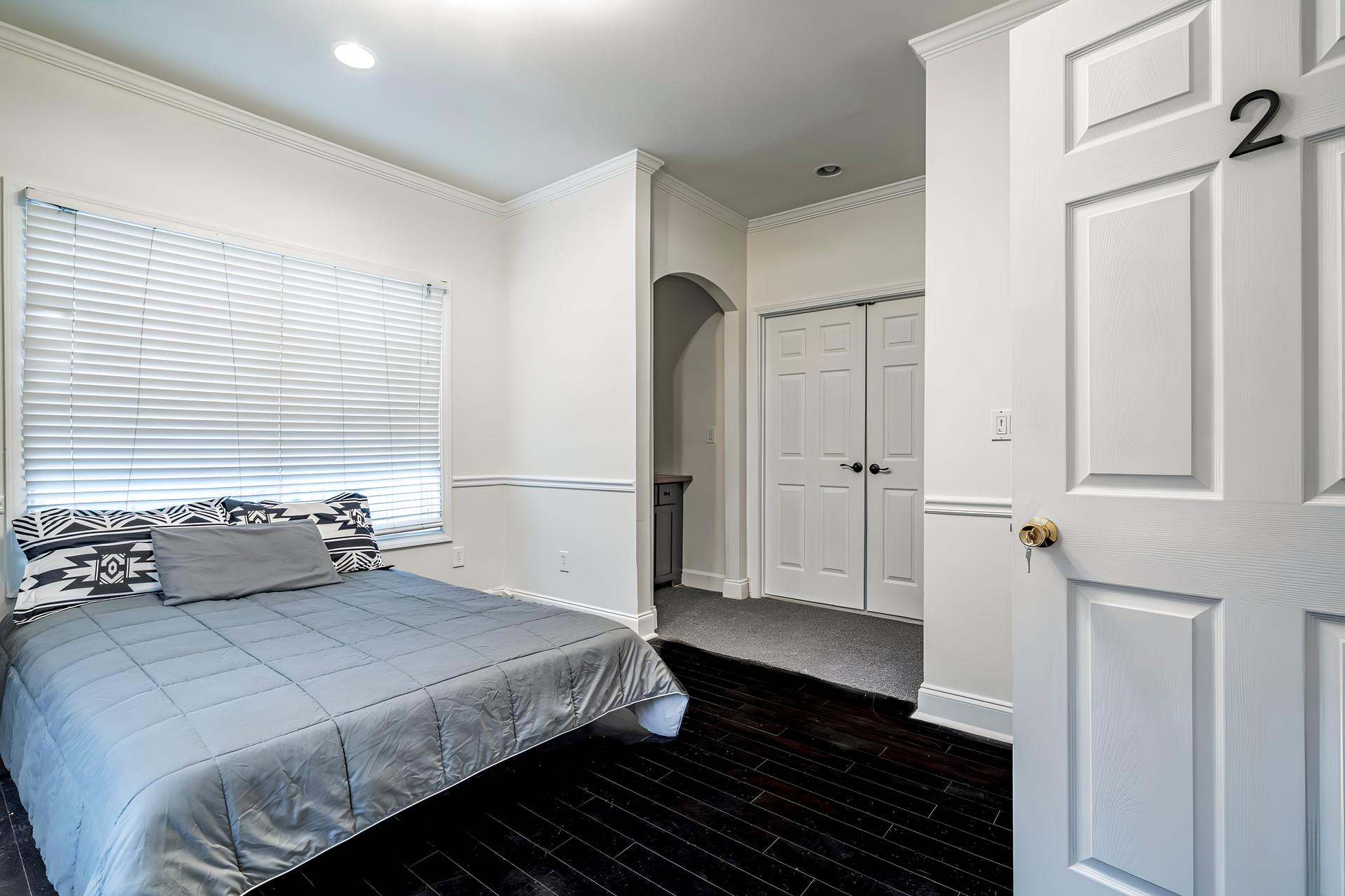 bedroom, detected:bed