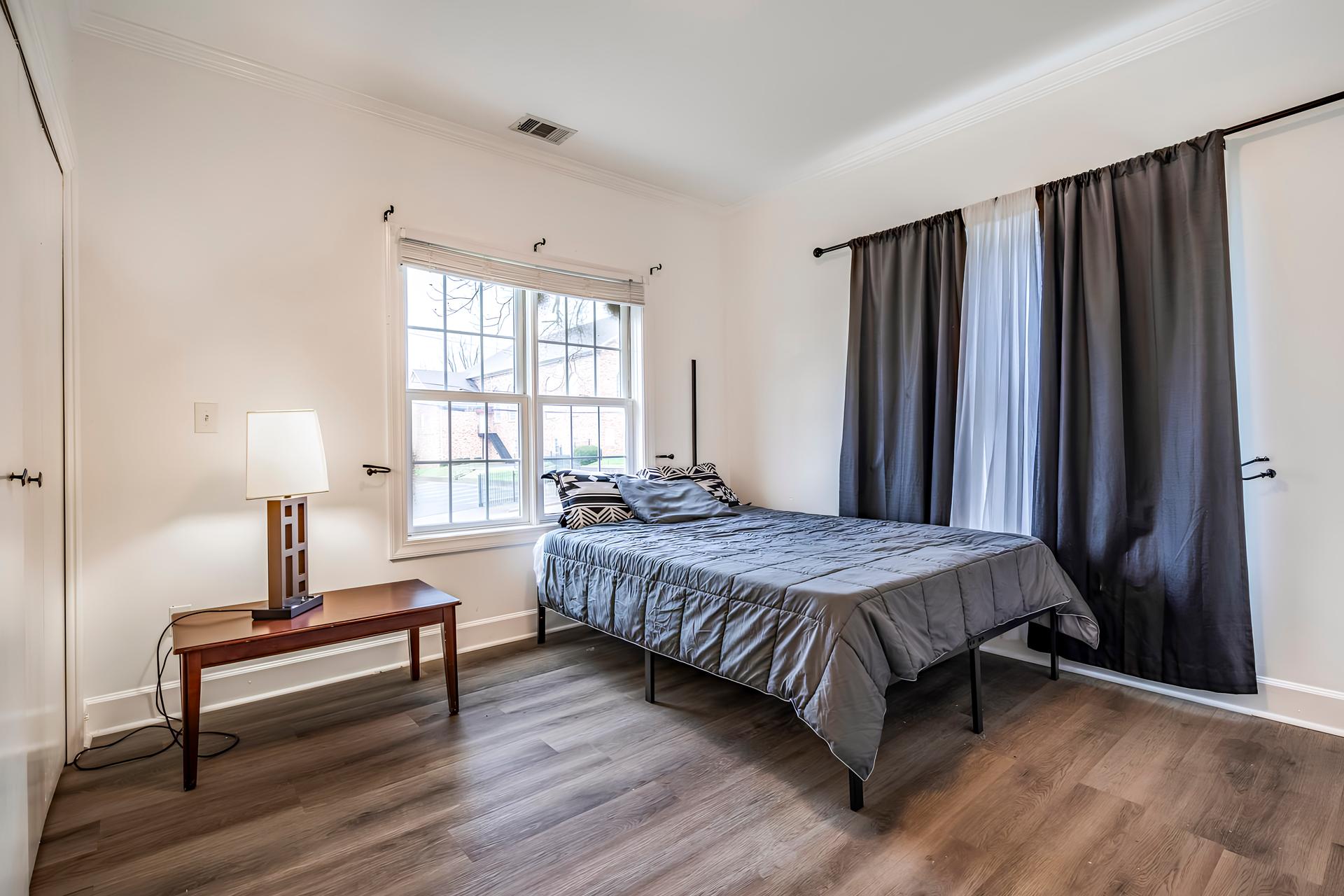 bedroom, detected:bed, window blind