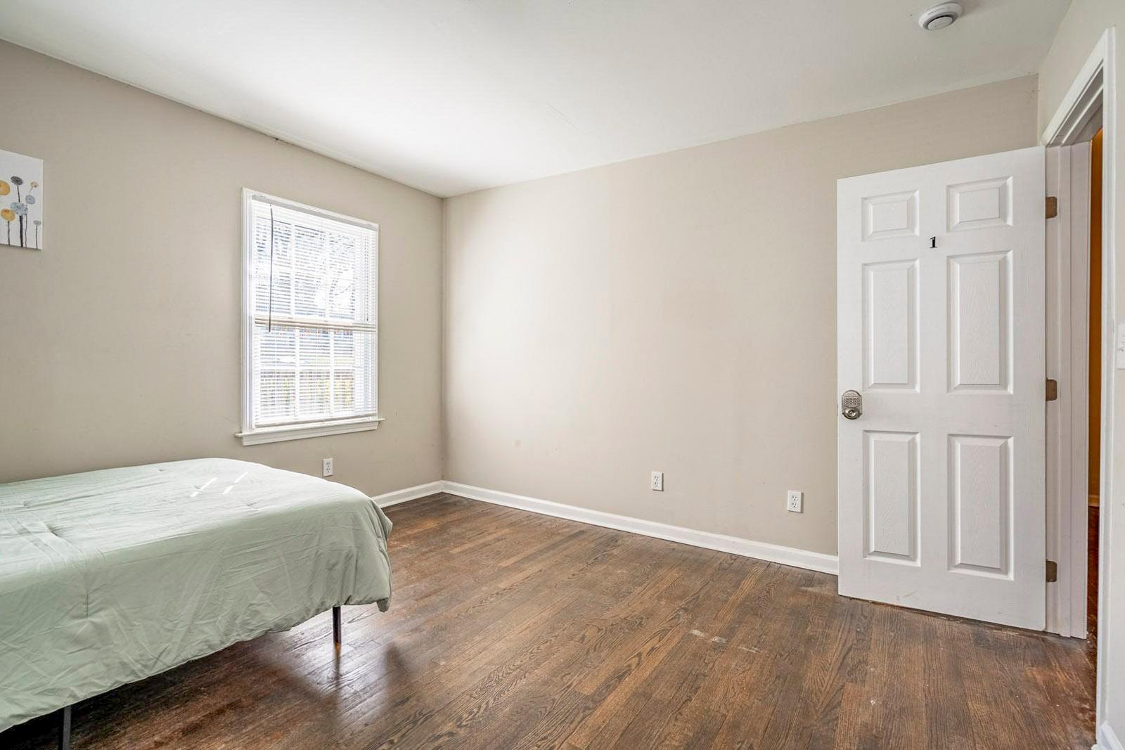 bedroom, detected:bed, window blind