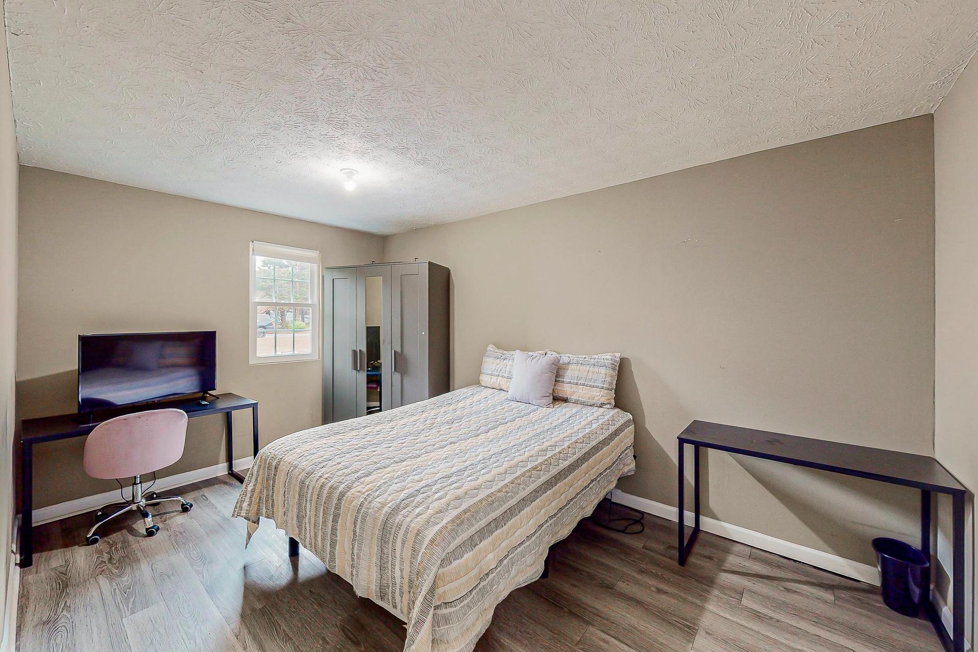 bedroom, detected:bed