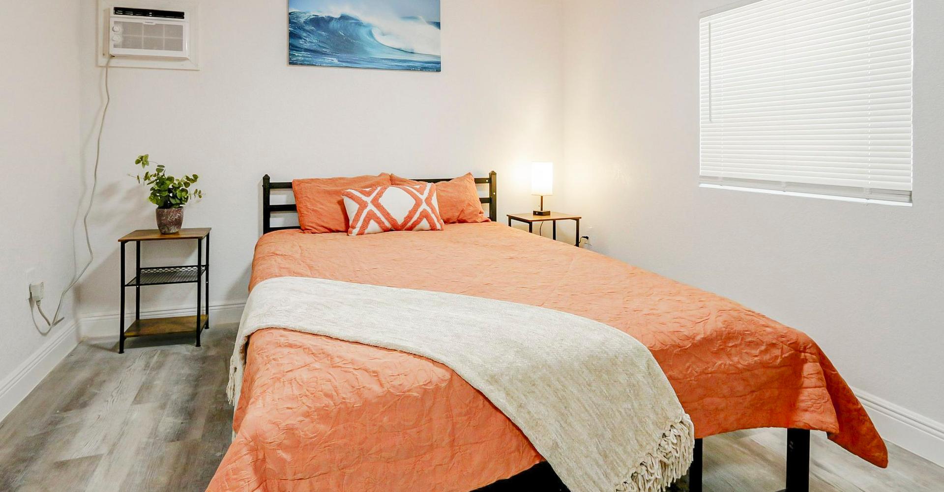 bedroom, detected:bed, window blind