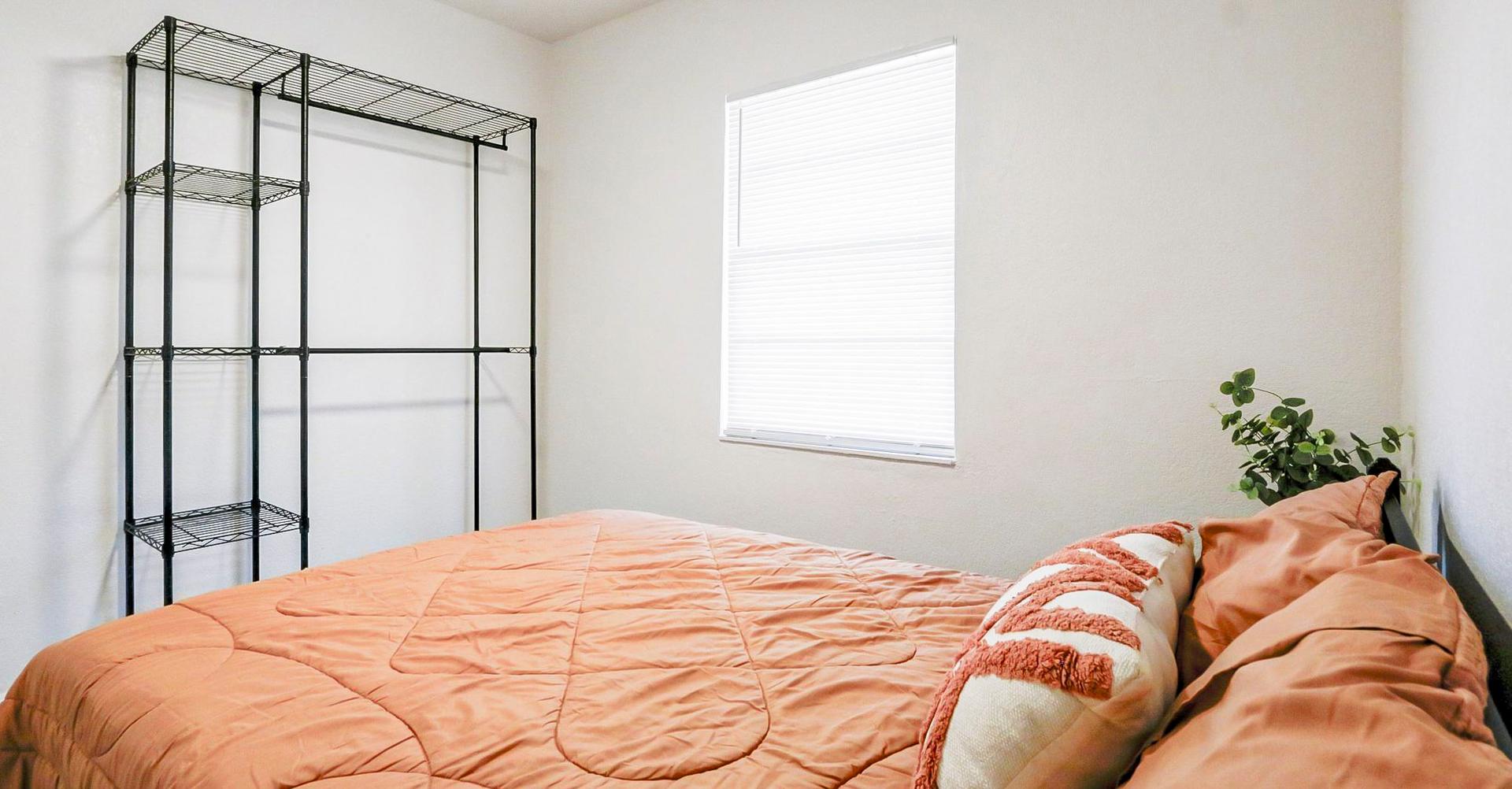 bedroom, detected:bed