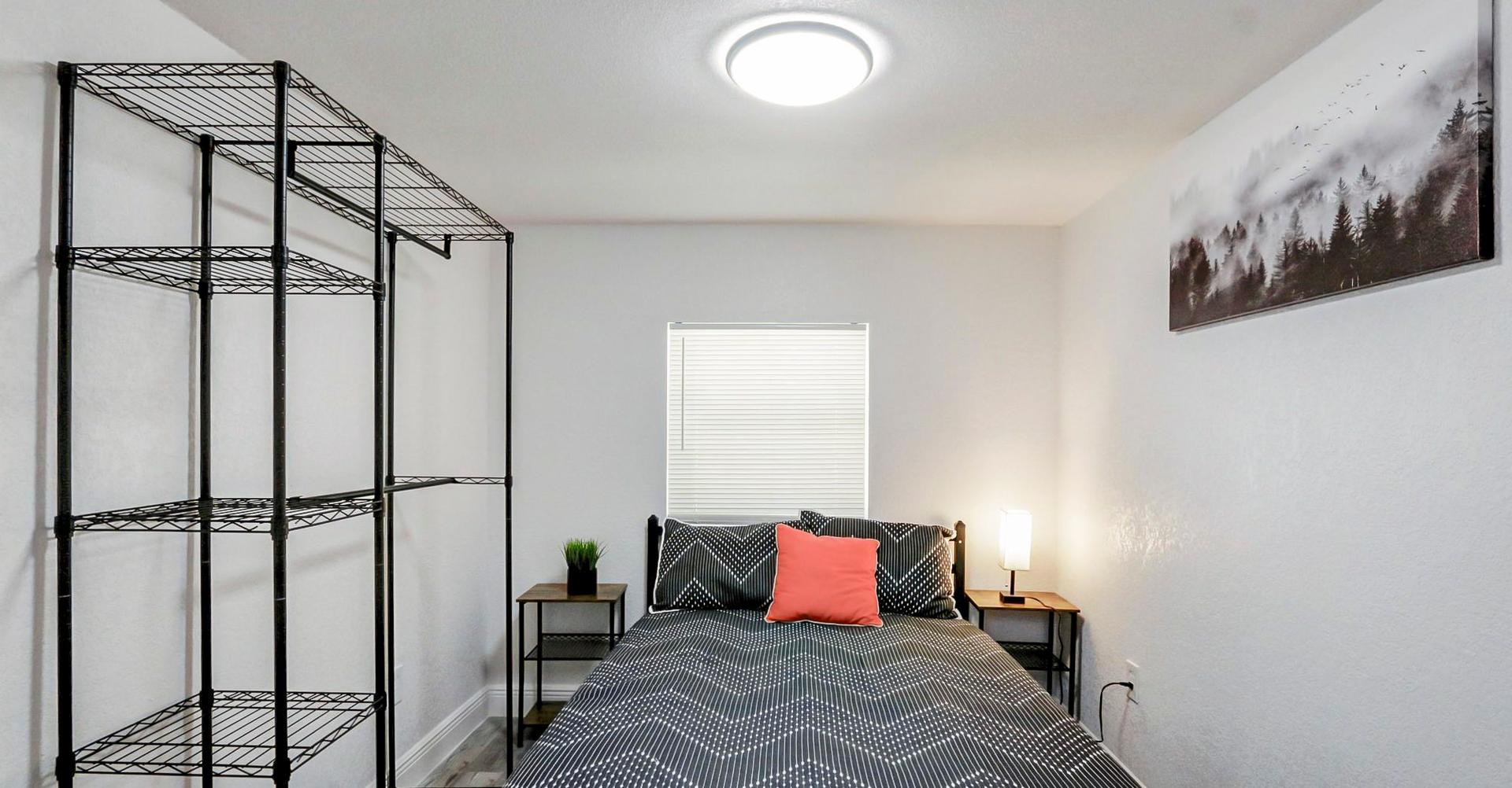 bedroom, detected:bed