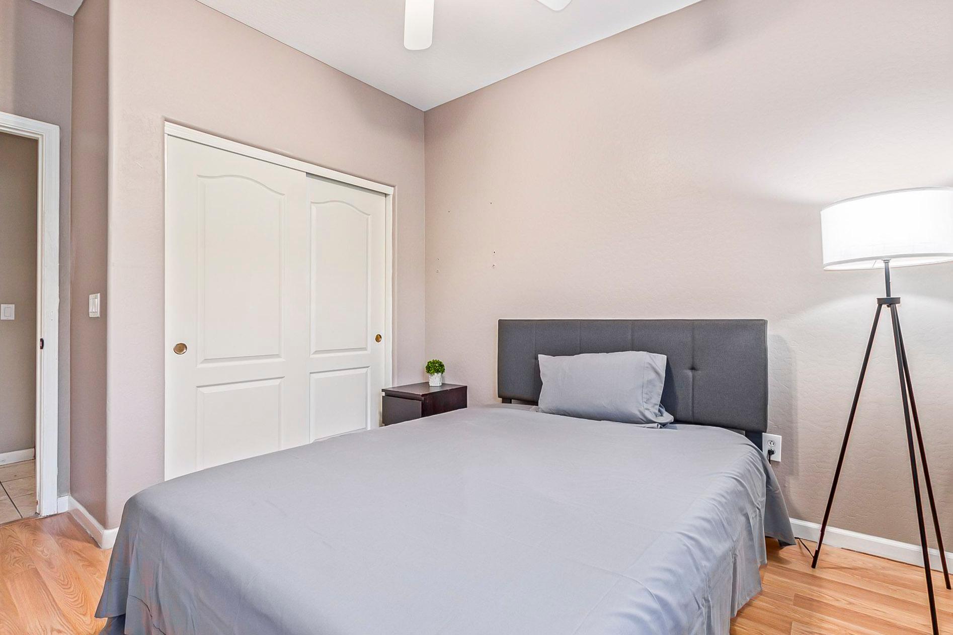 bedroom, detected:bed