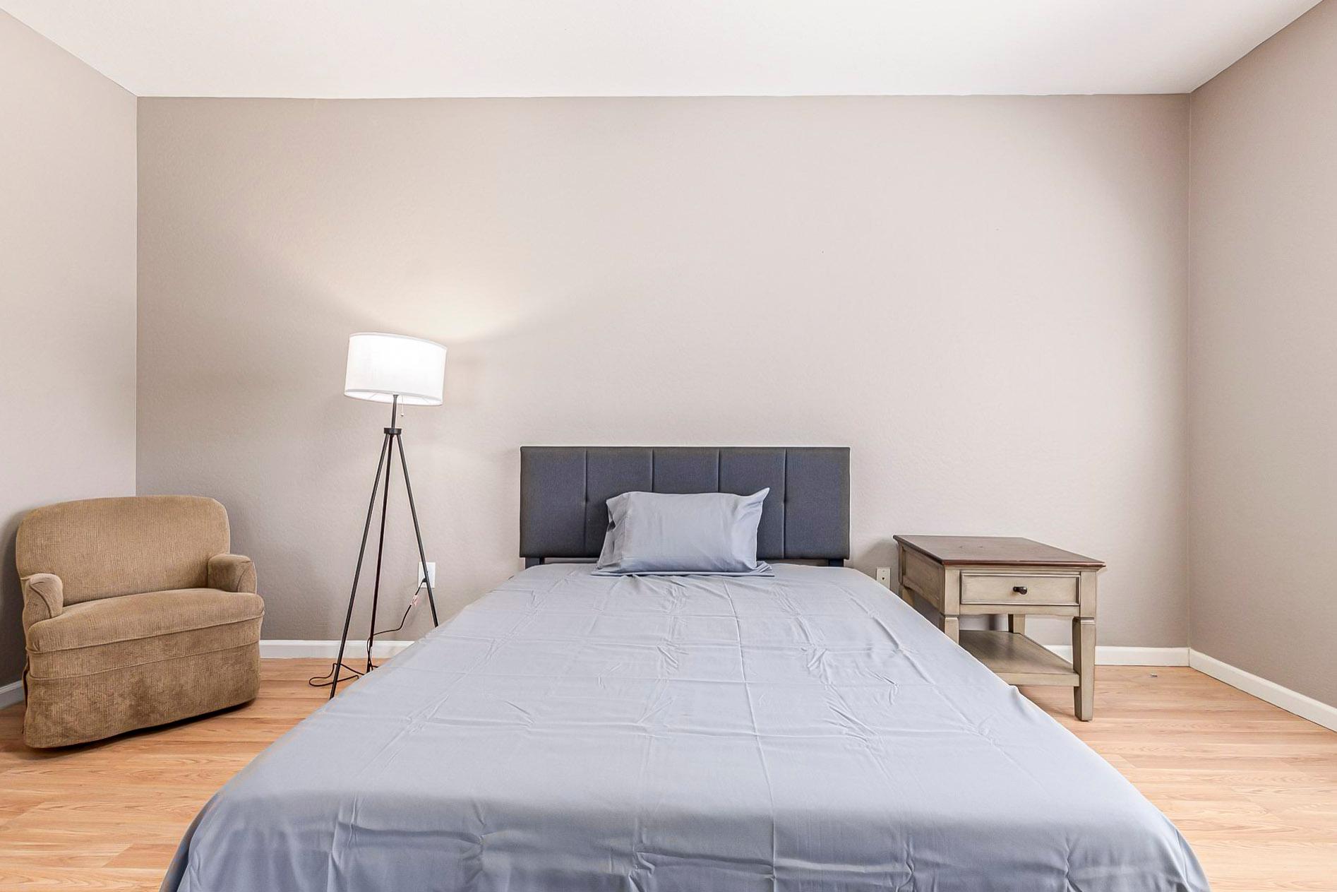 bedroom, detected:bed