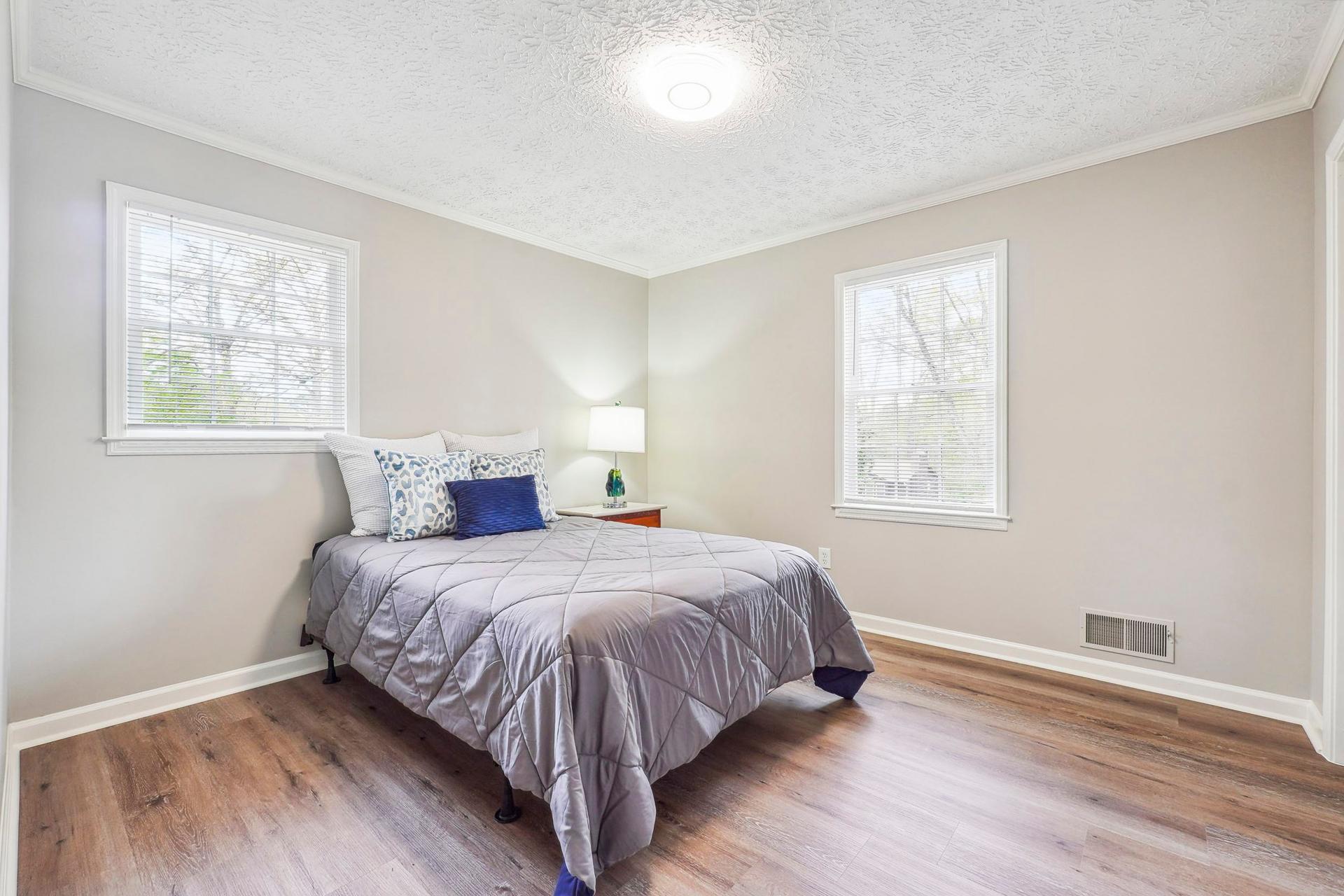 bedroom, detected:bed