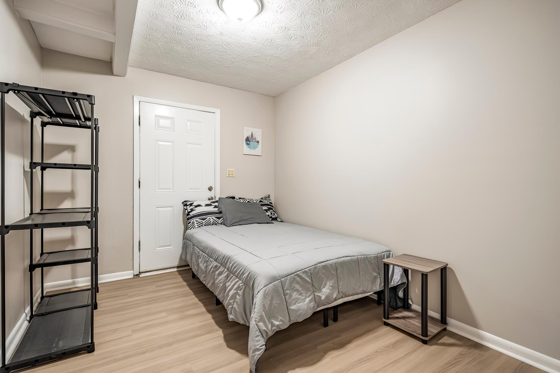 bedroom, detected:bed