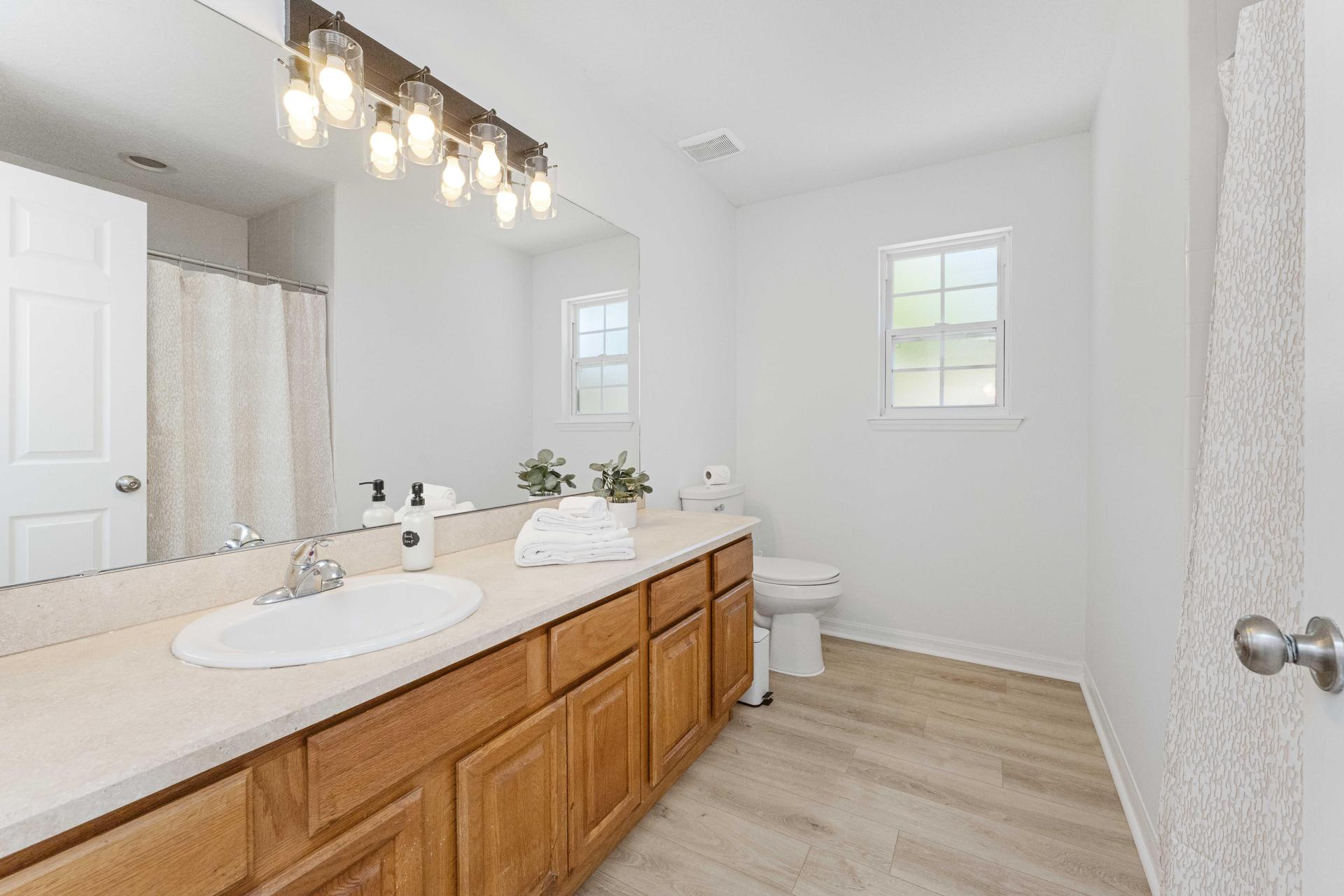 Huge private bathroom for Room 1