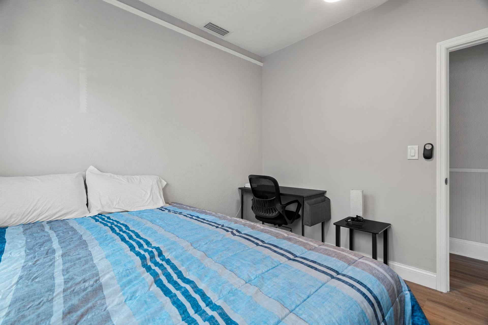 bedroom, detected:bed