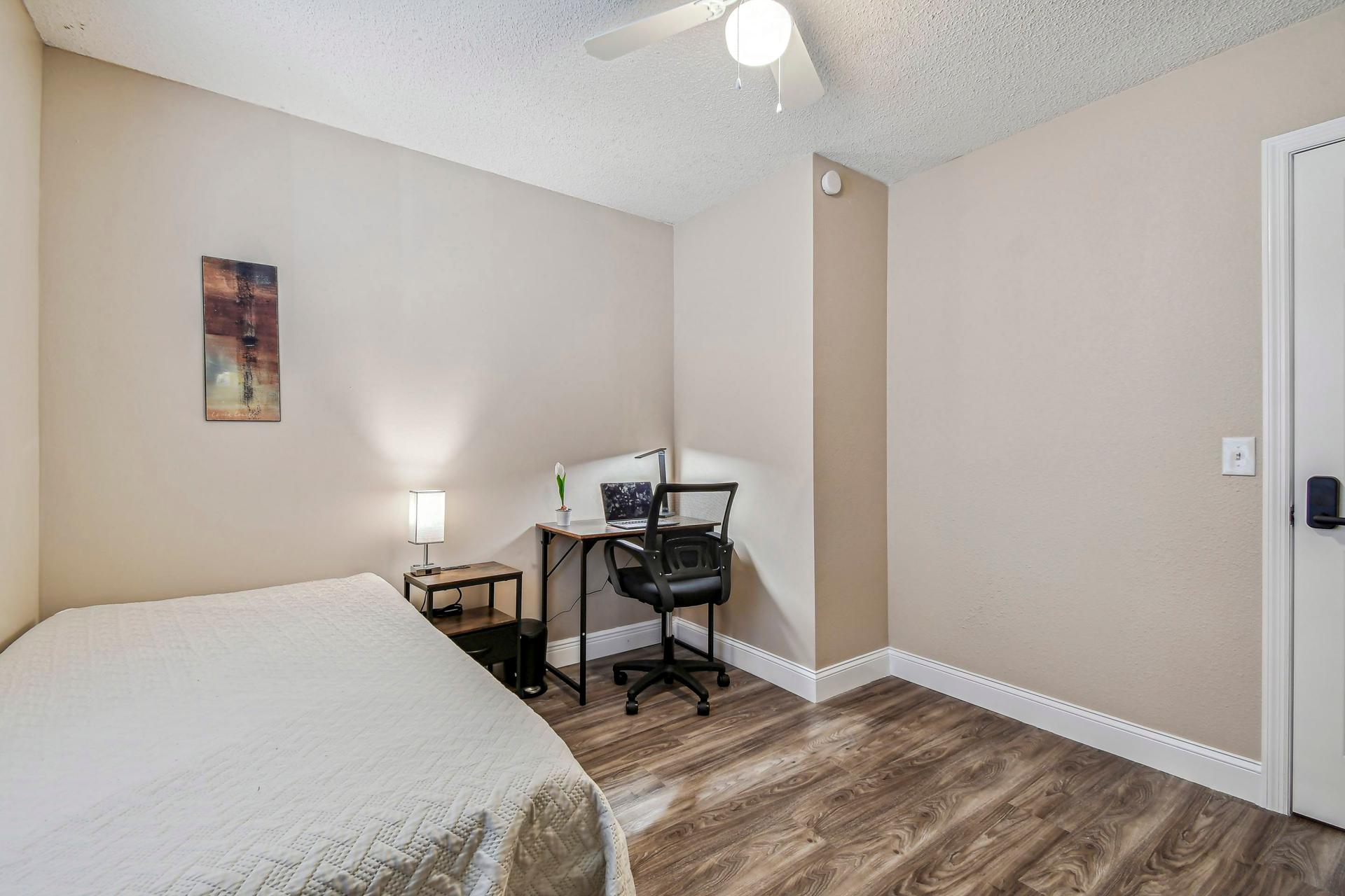 bedroom, detected:bed, ceiling fan