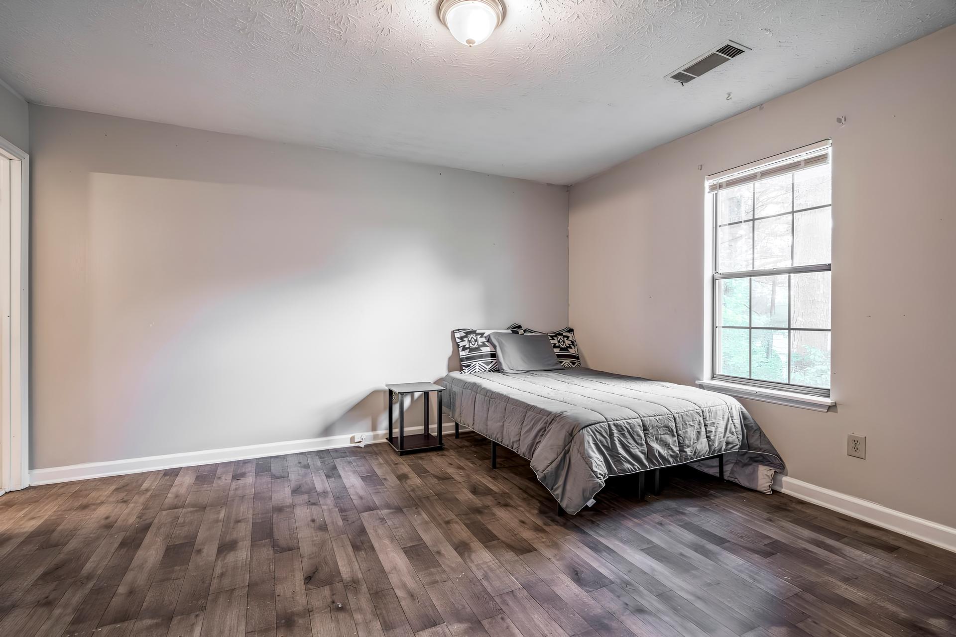 bedroom, detected:bed