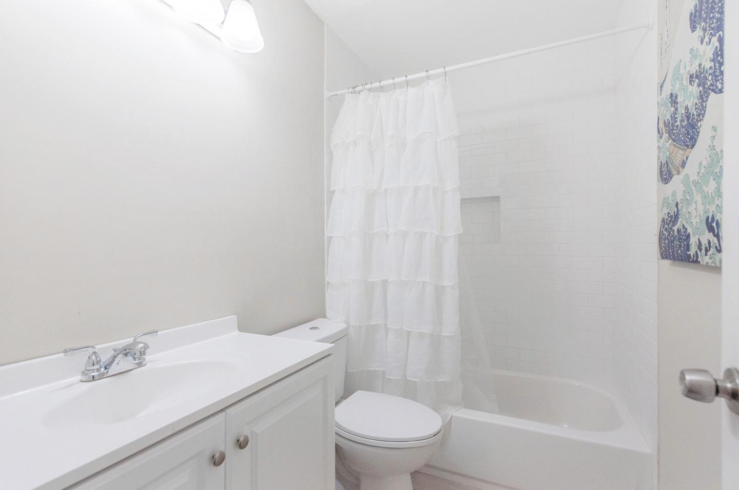 Bathroom(s)