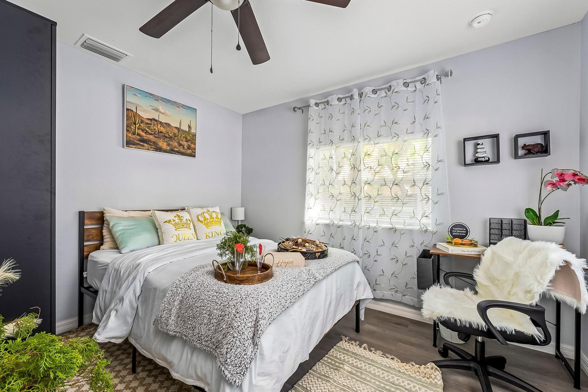 bedroom, detected:ceiling fan