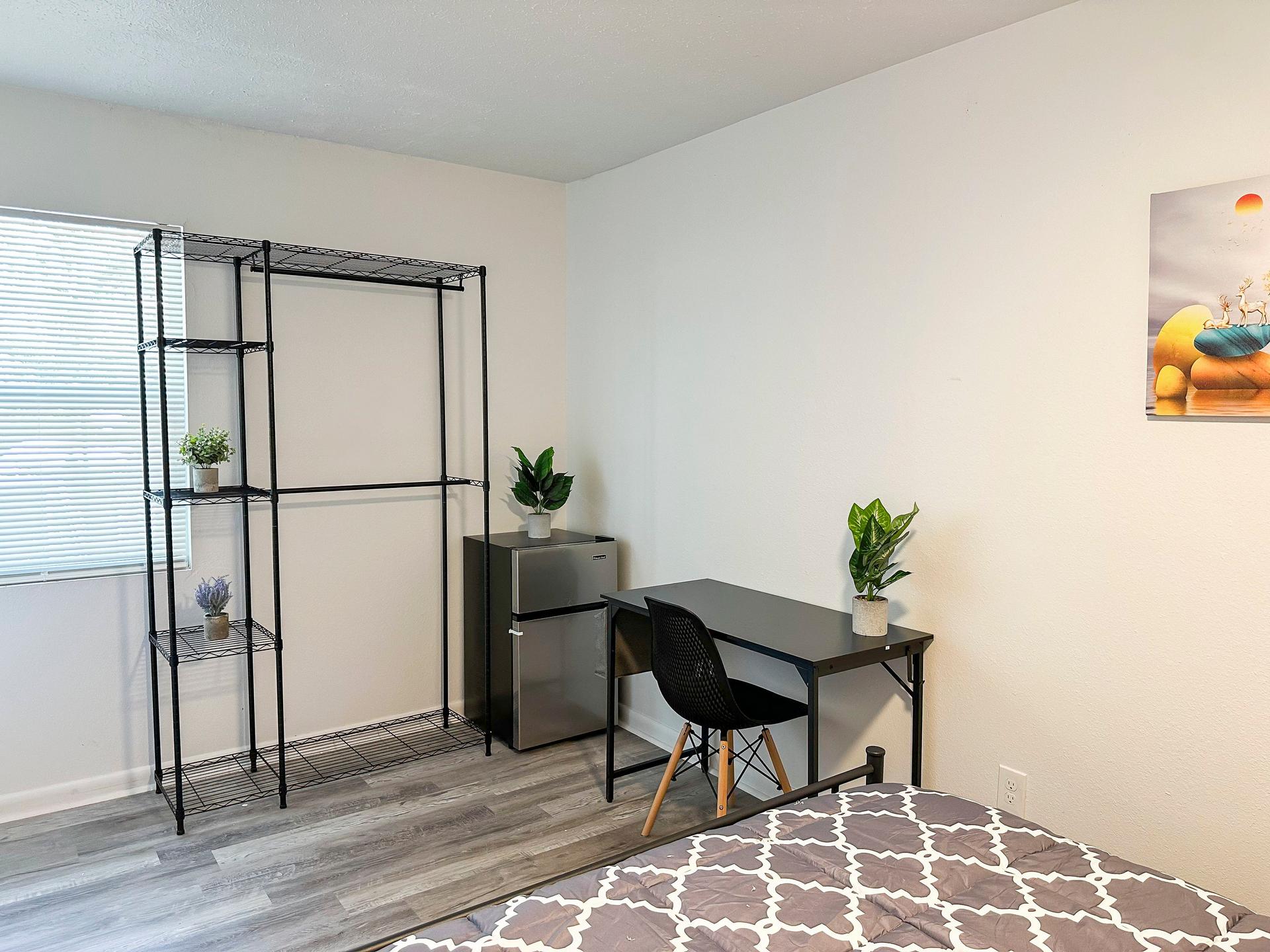 living_room, detected:window blind