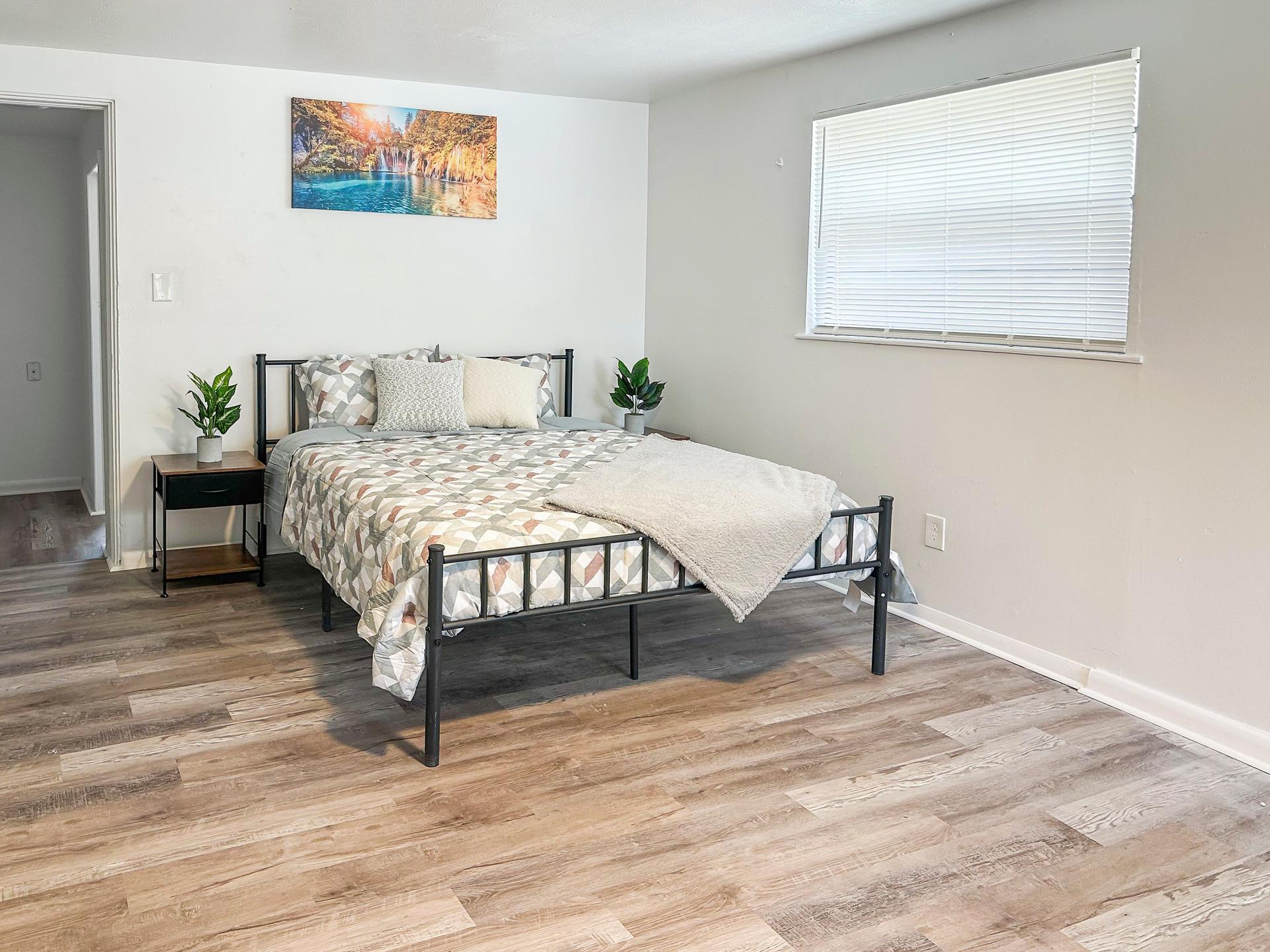 bedroom, detected:bed