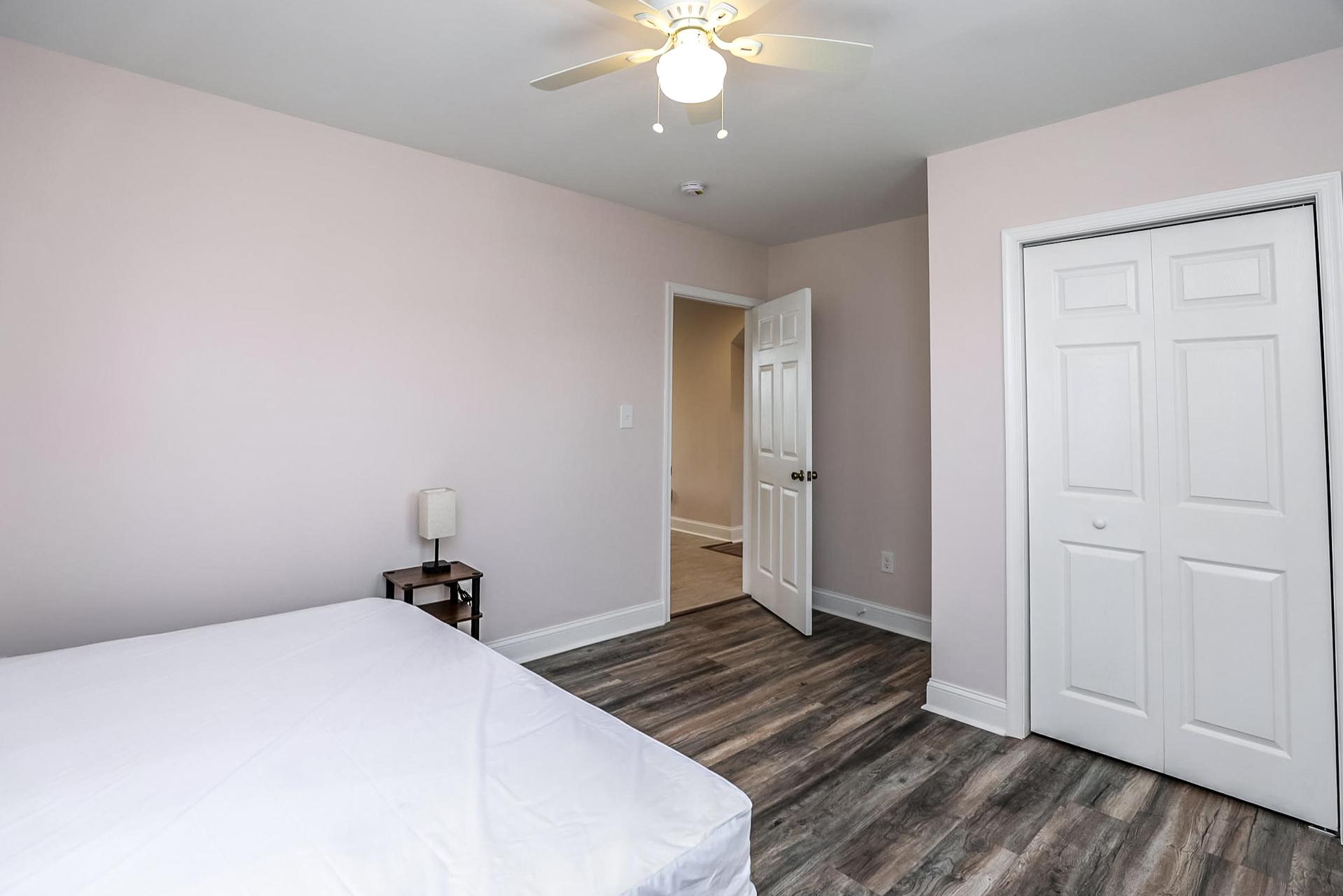 bedroom, detected: ceiling fan, bed