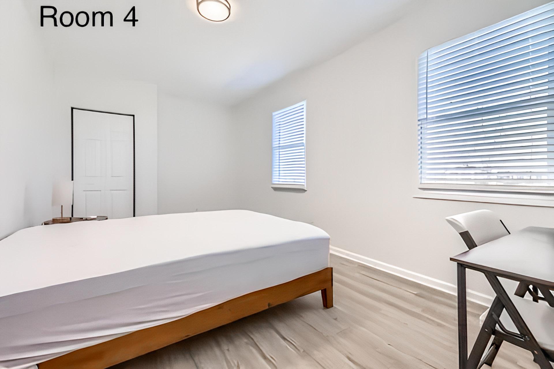 bedroom, detected:window blind, bed