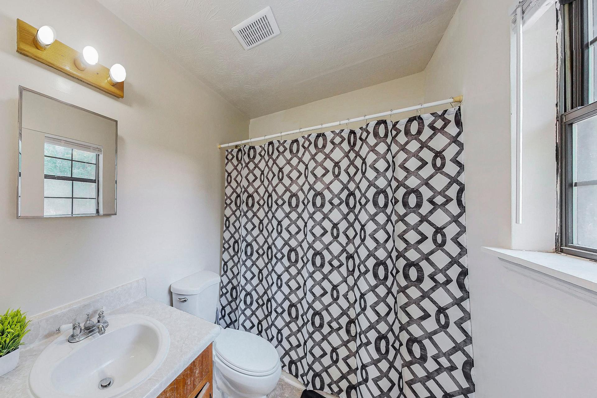 bathroom, detected: