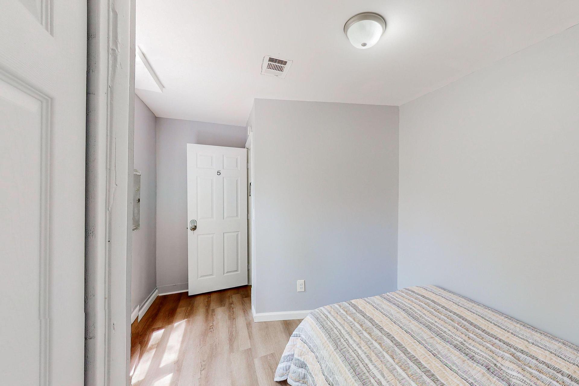 Bedroom 5 2nd pic