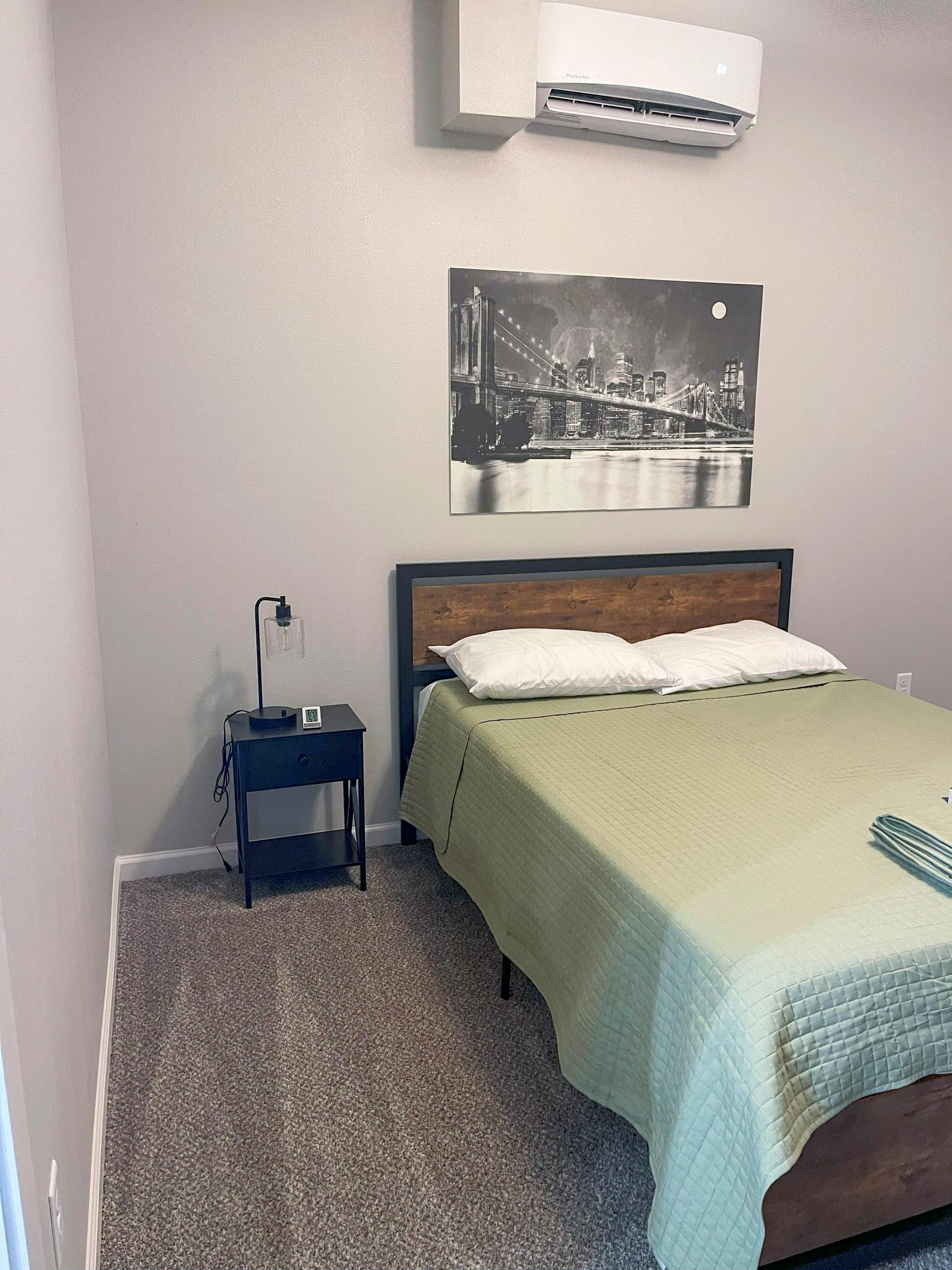 bedroom, detected:bed