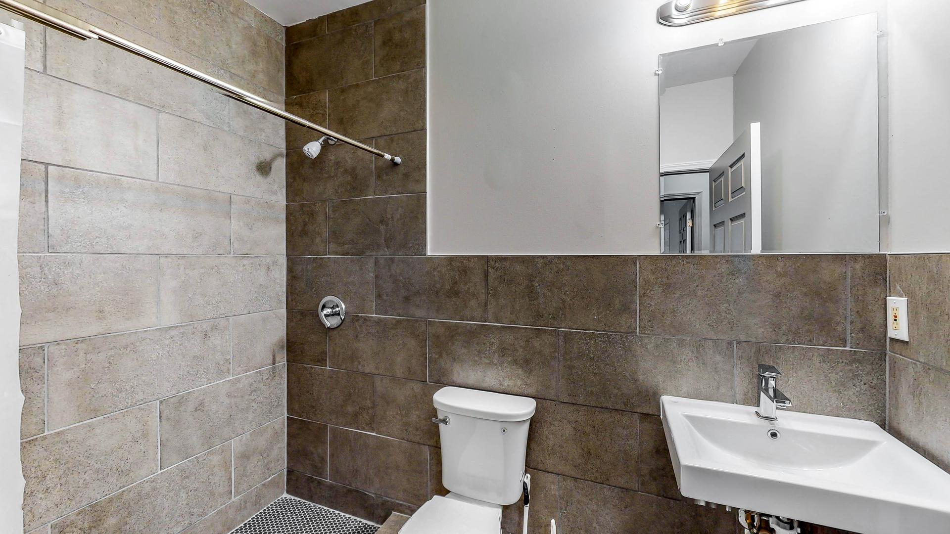Bathroom(s)