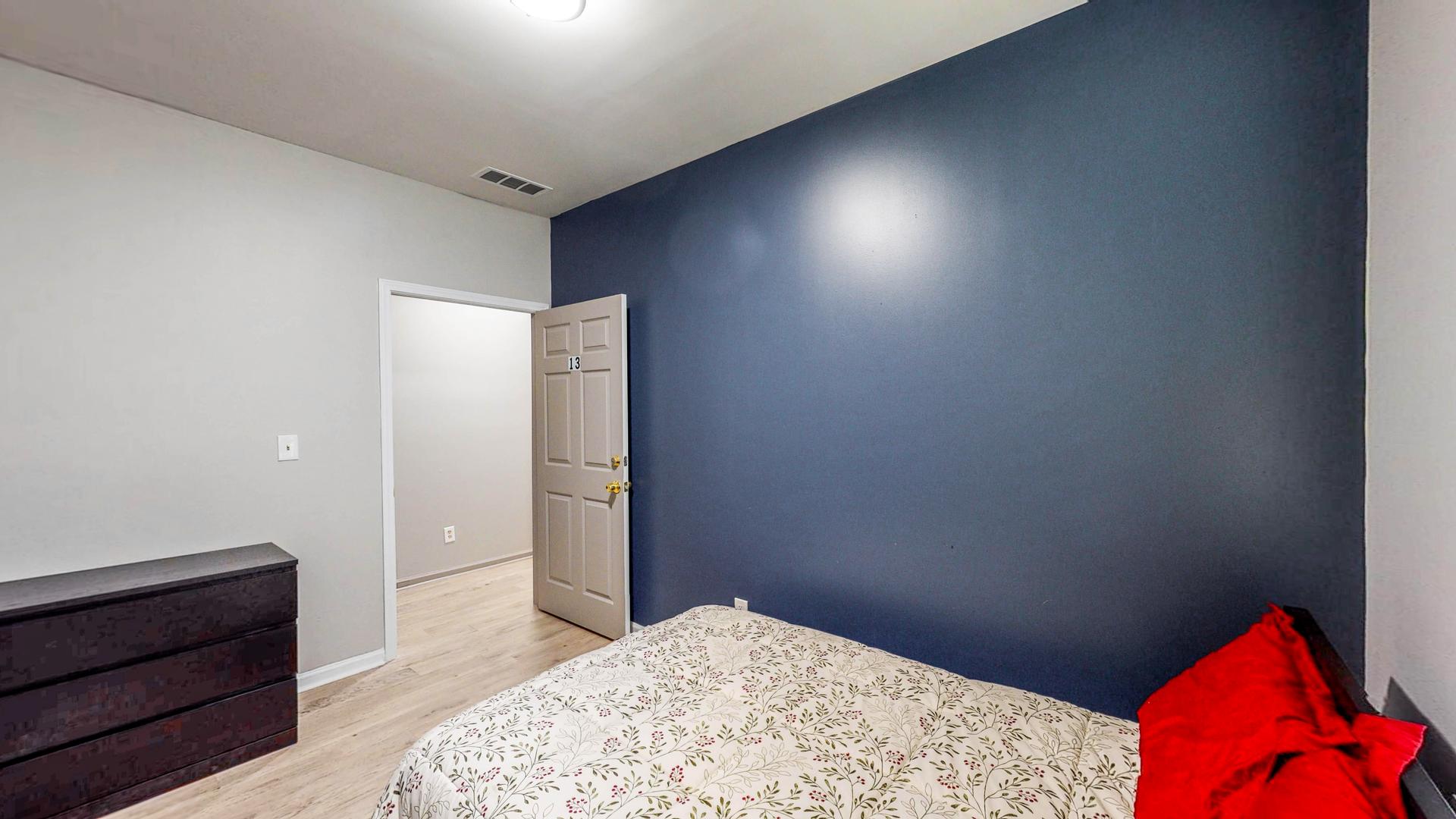 bedroom, detected: bed