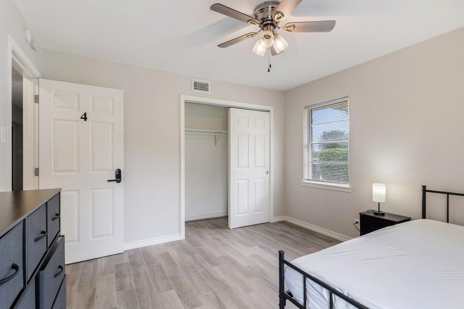 living_room, detected:ceiling fan, window blind