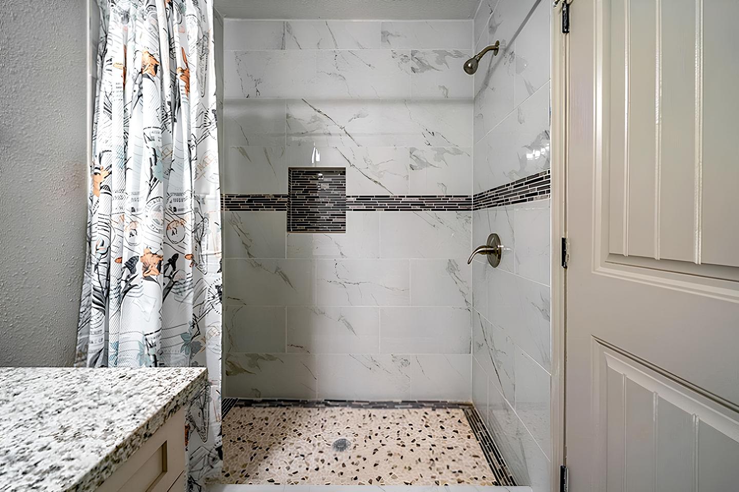 Bathroom(s)