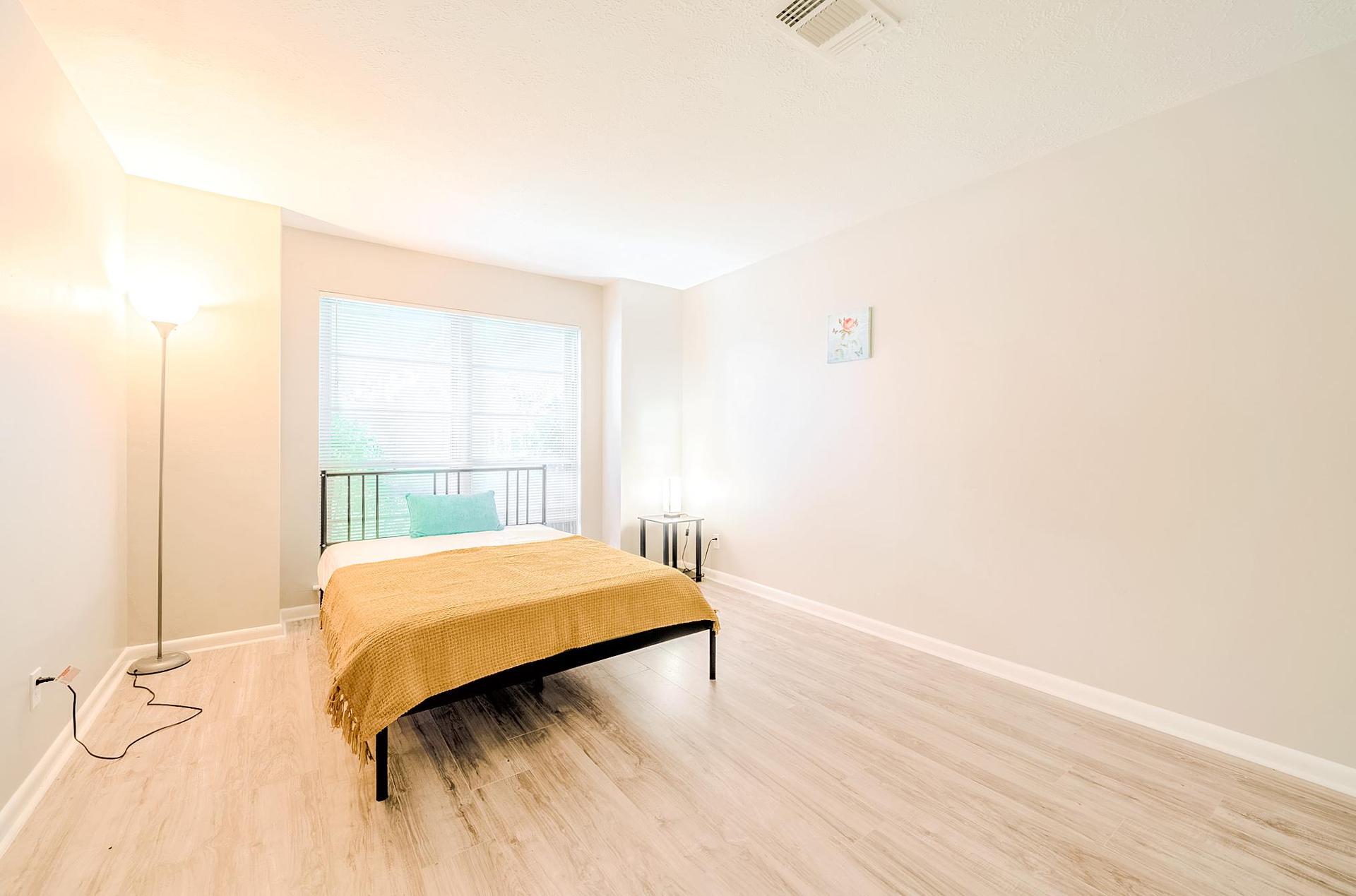 bedroom, detected: bed