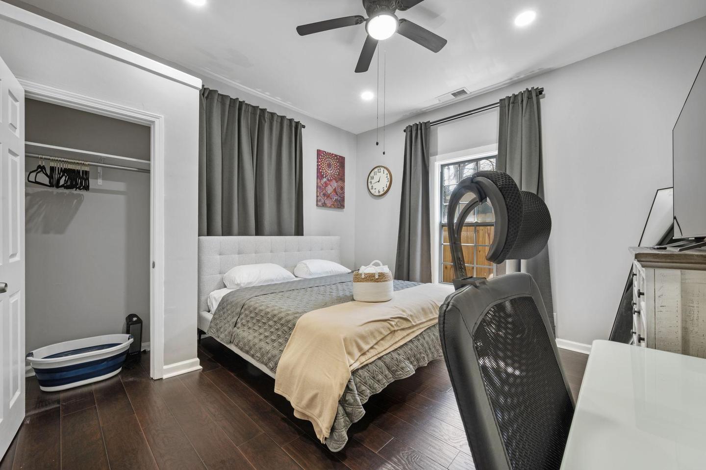 bedroom