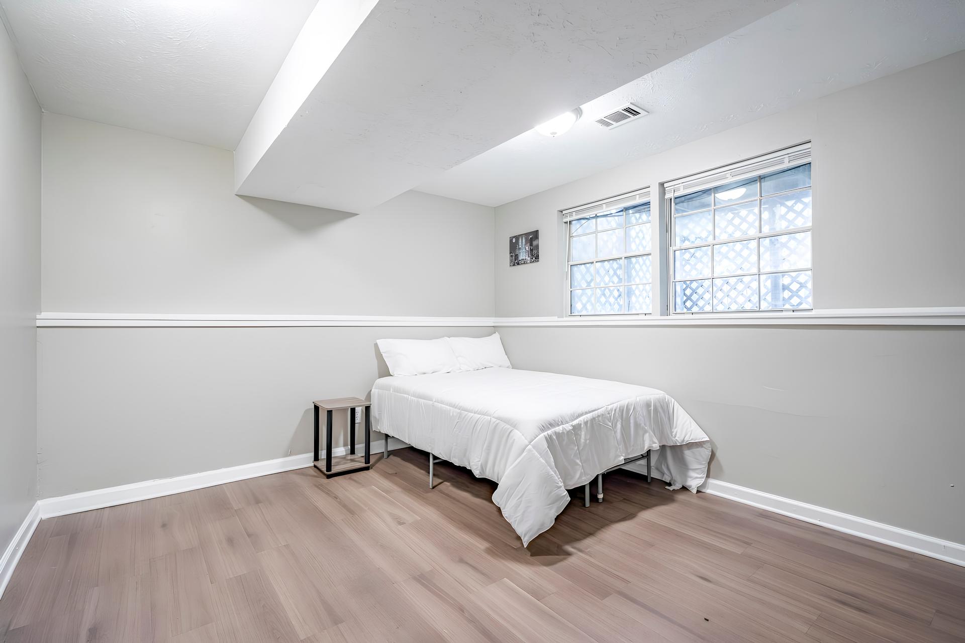bedroom, detected:bed