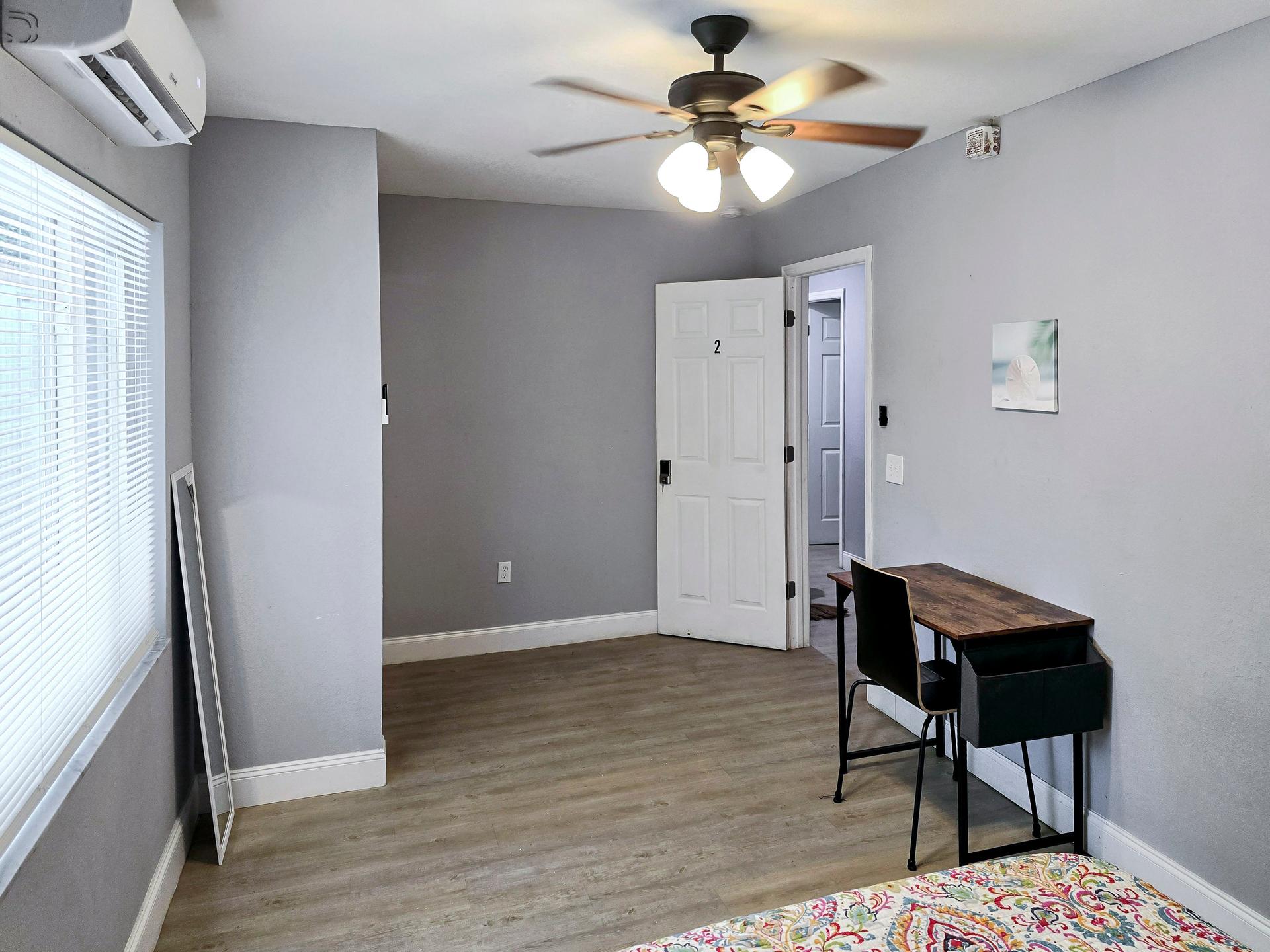 living_room, detected:ceiling fan, window blind